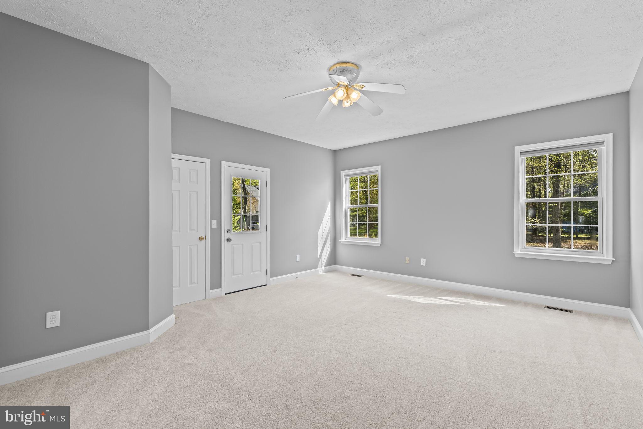 SWAN POINT - Residential