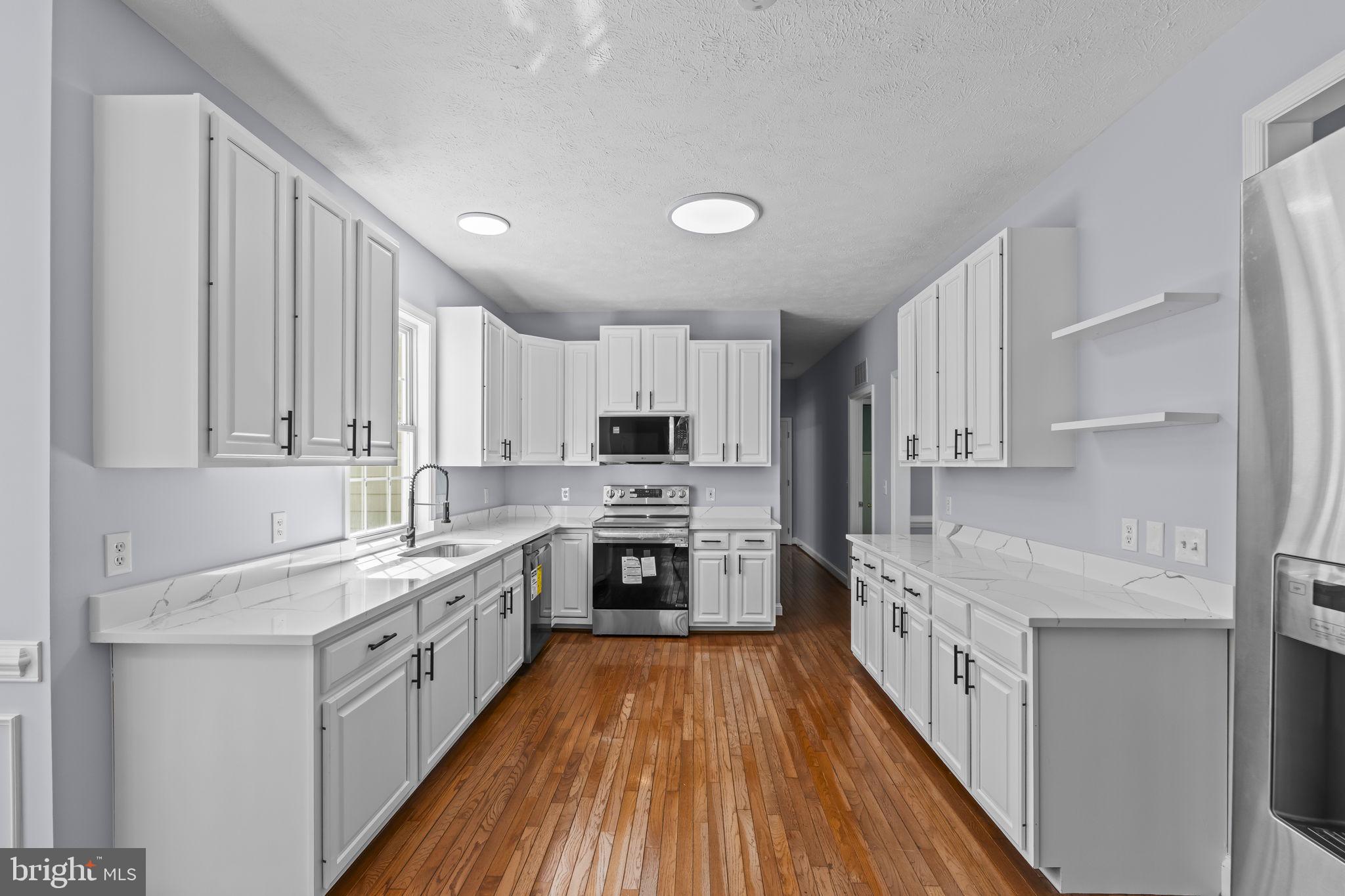 SWAN POINT - Residential