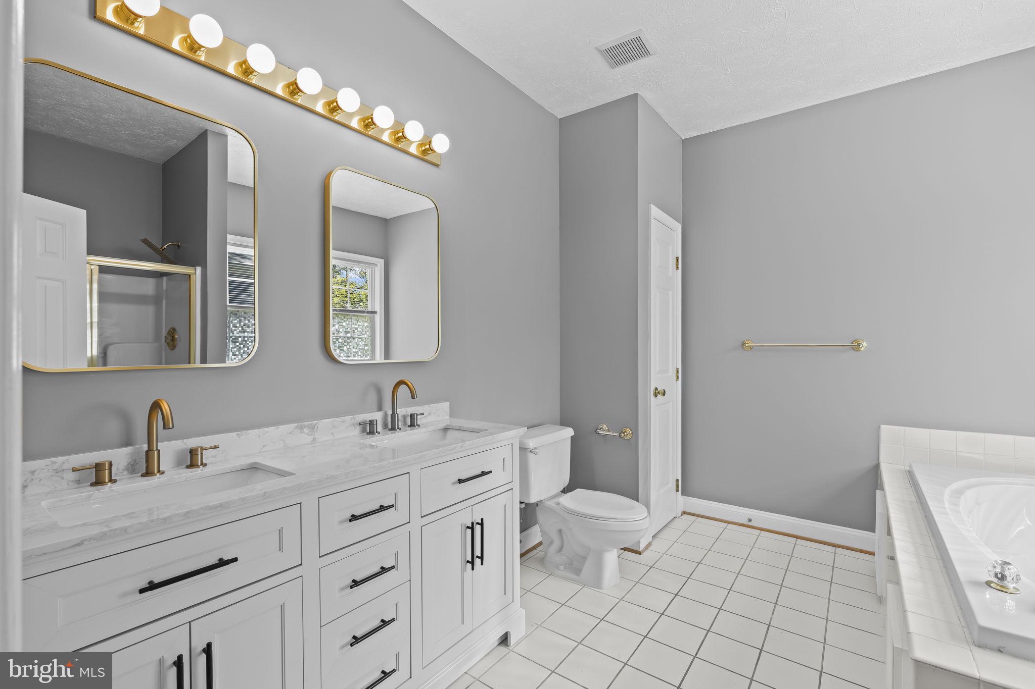 SWAN POINT - Residential