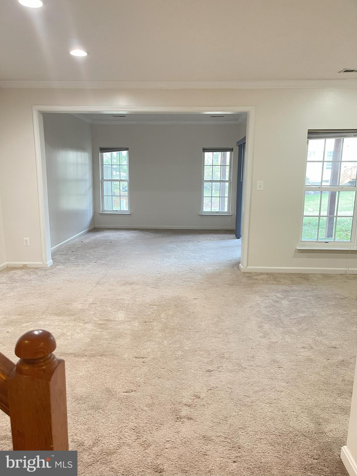 SOUTH RIDING - Residential Lease