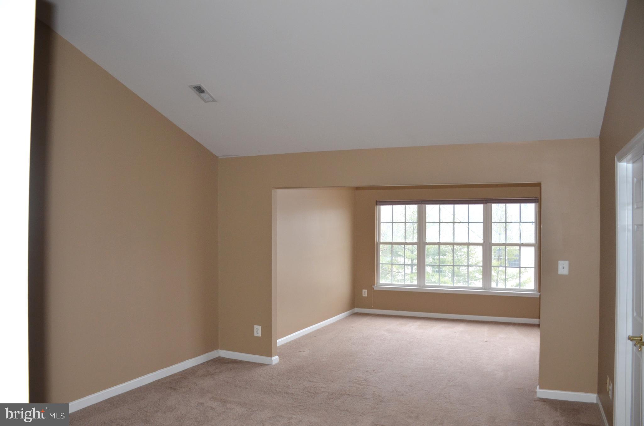 SOUTH RIDING - Residential Lease
