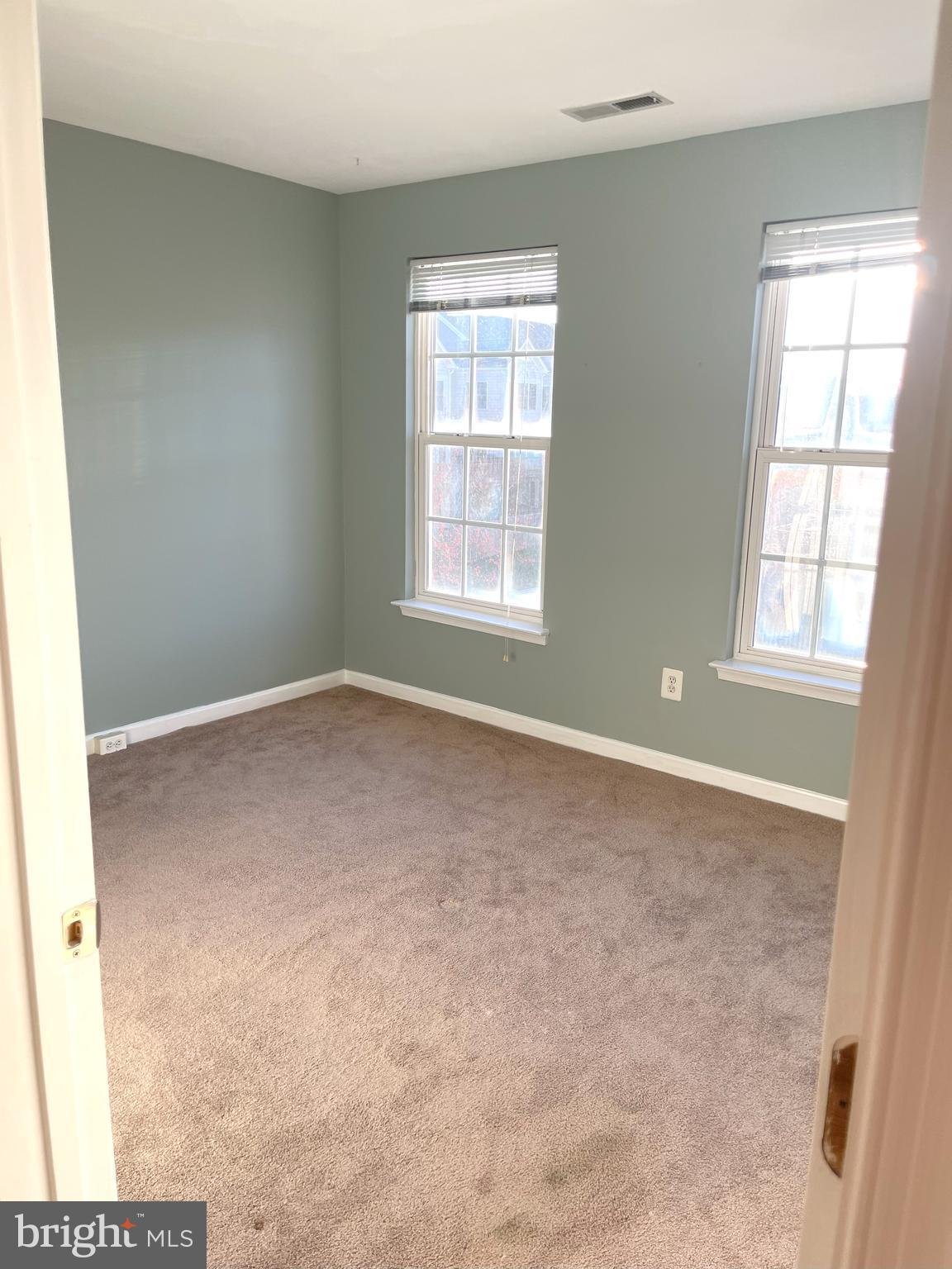 SOUTH RIDING - Residential Lease