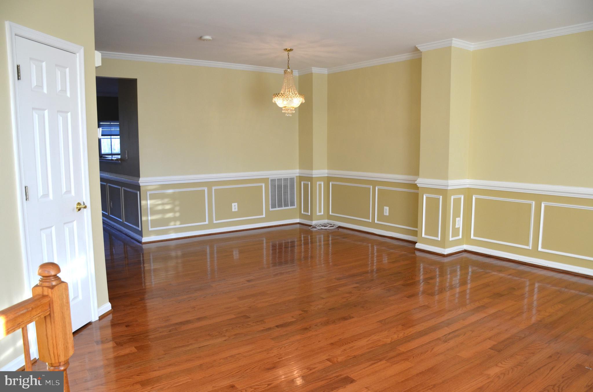 SOUTH RIDING - Residential Lease
