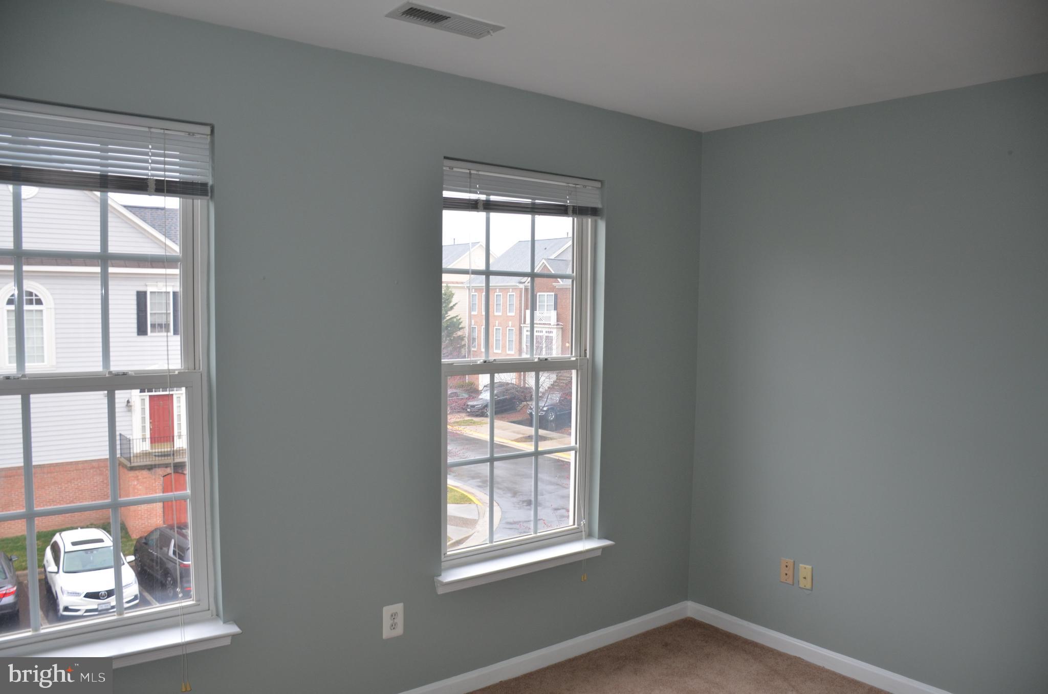 SOUTH RIDING - Residential Lease