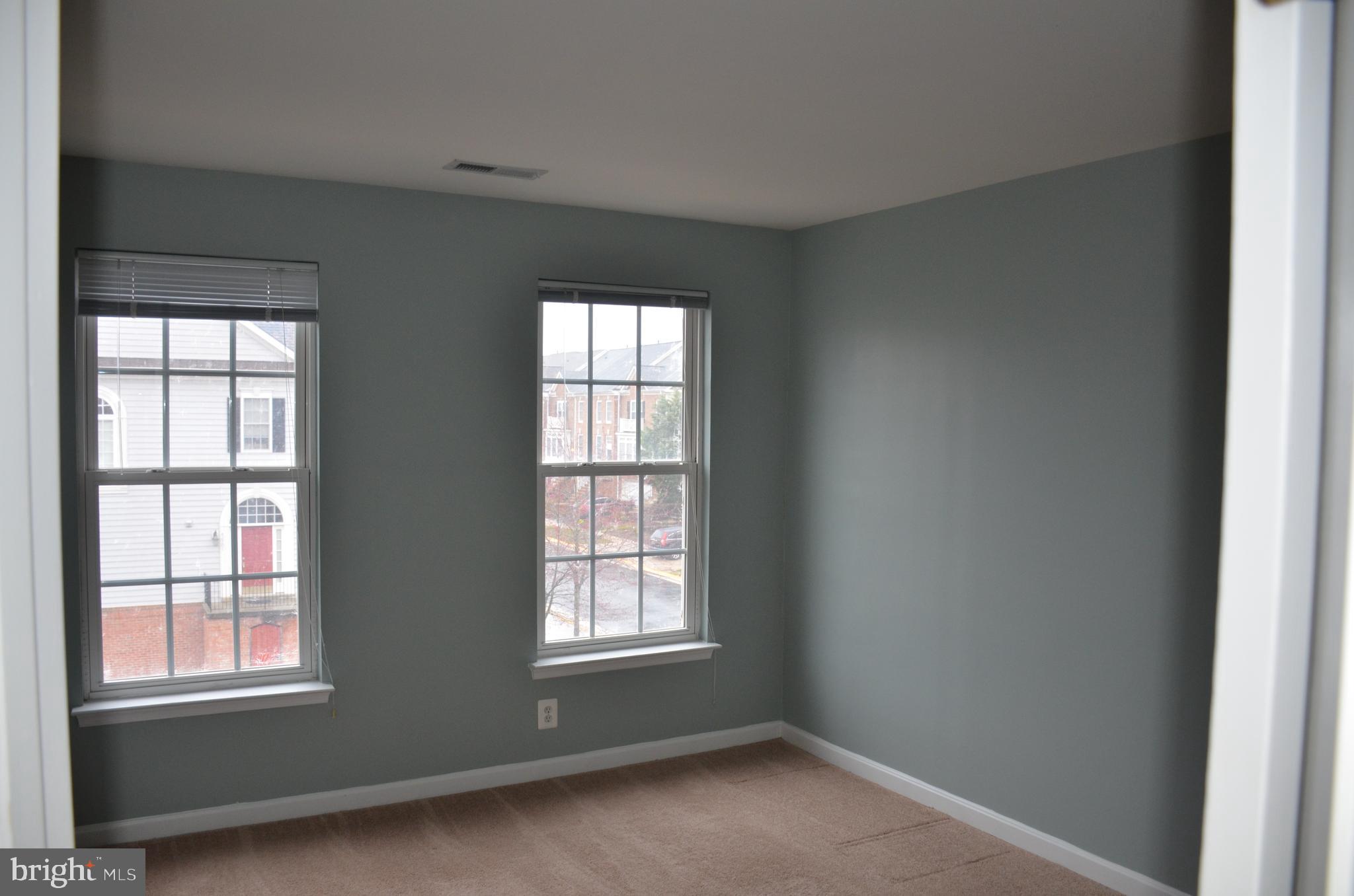 SOUTH RIDING - Residential Lease