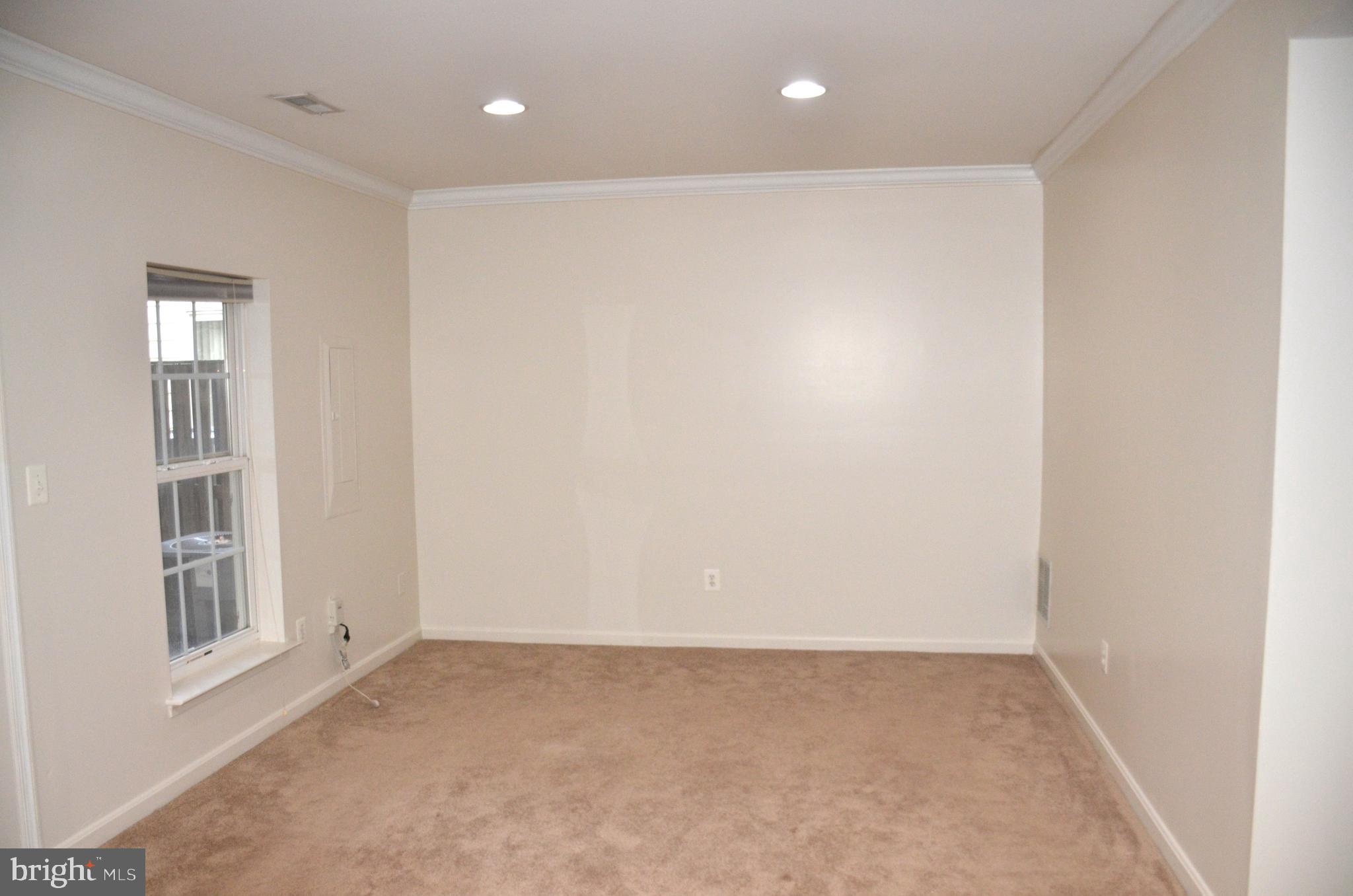 SOUTH RIDING - Residential Lease