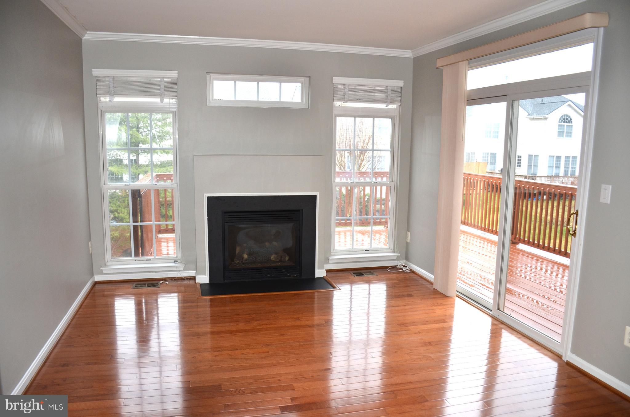 SOUTH RIDING - Residential Lease