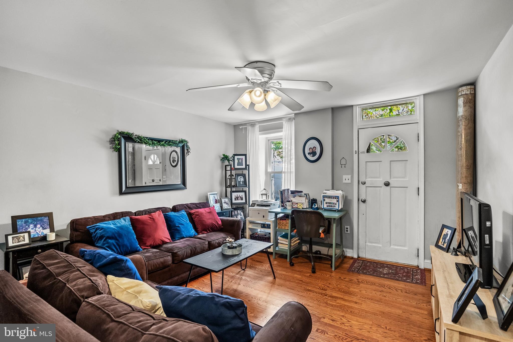 EAST FALLS - Residential