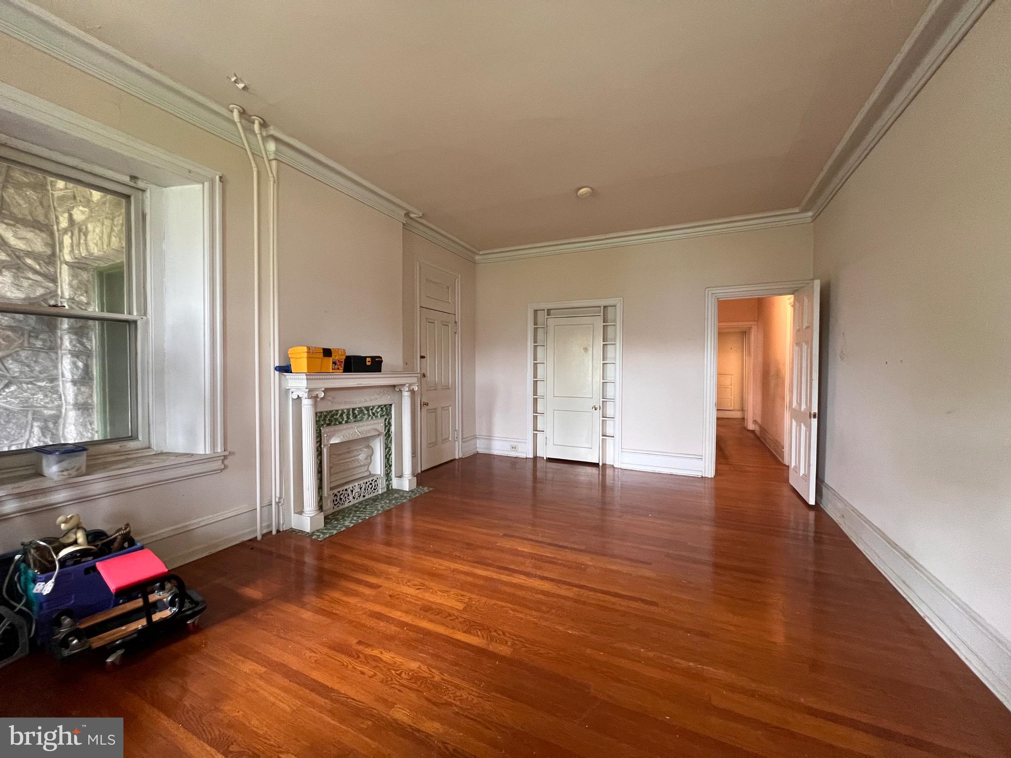 LANSDOWNE - Residential