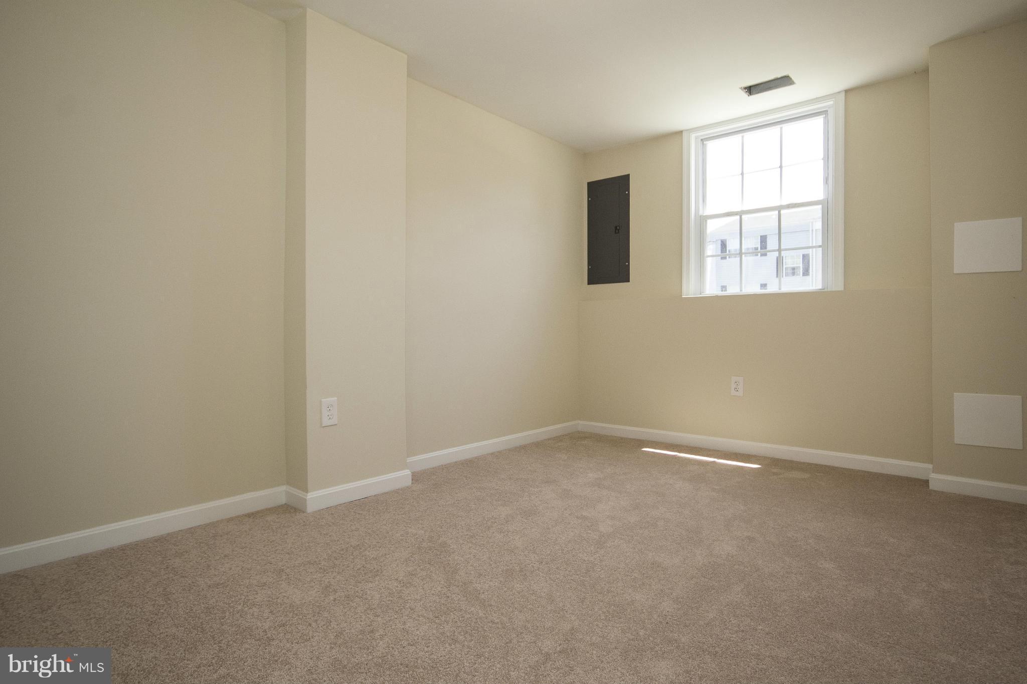 FRANKLIN RIDGE TOWNHOUSE - Residential