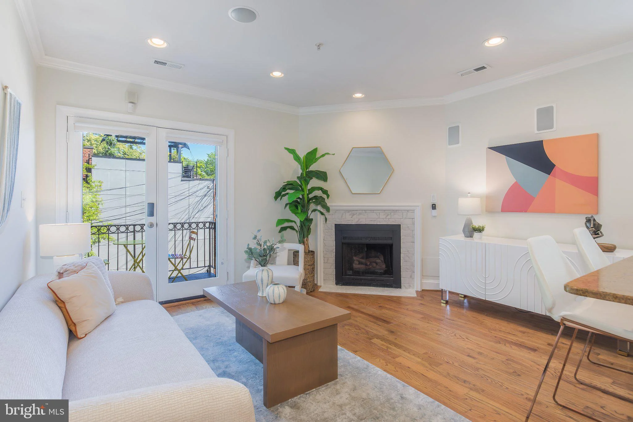 1116 C Street NE Unit 202