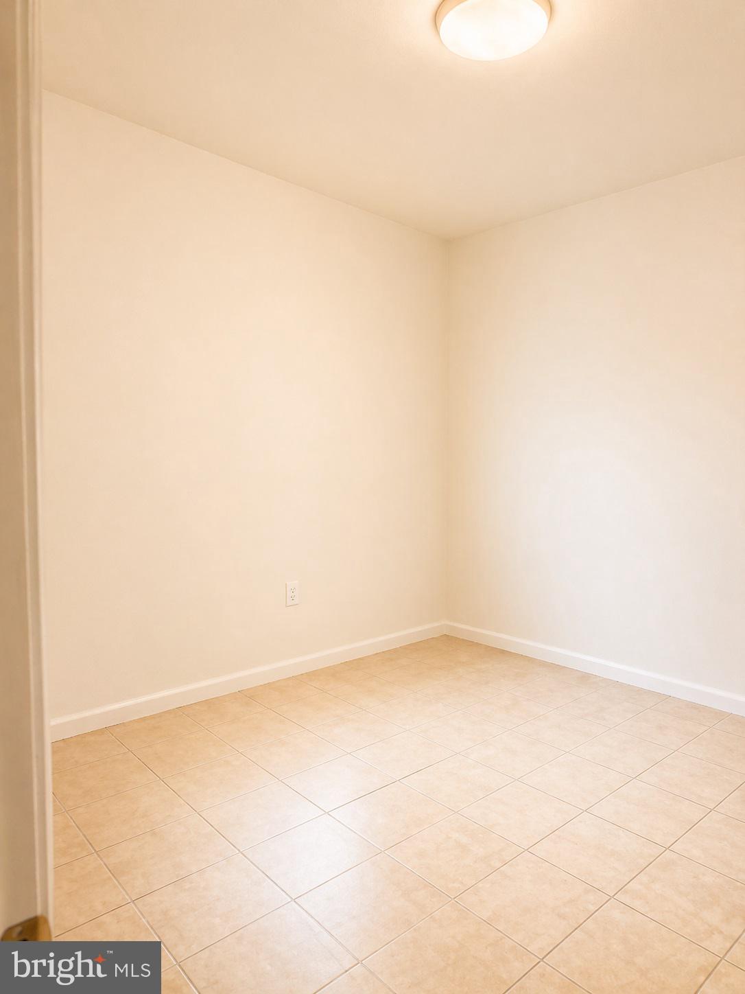 SOMERTON - Residential