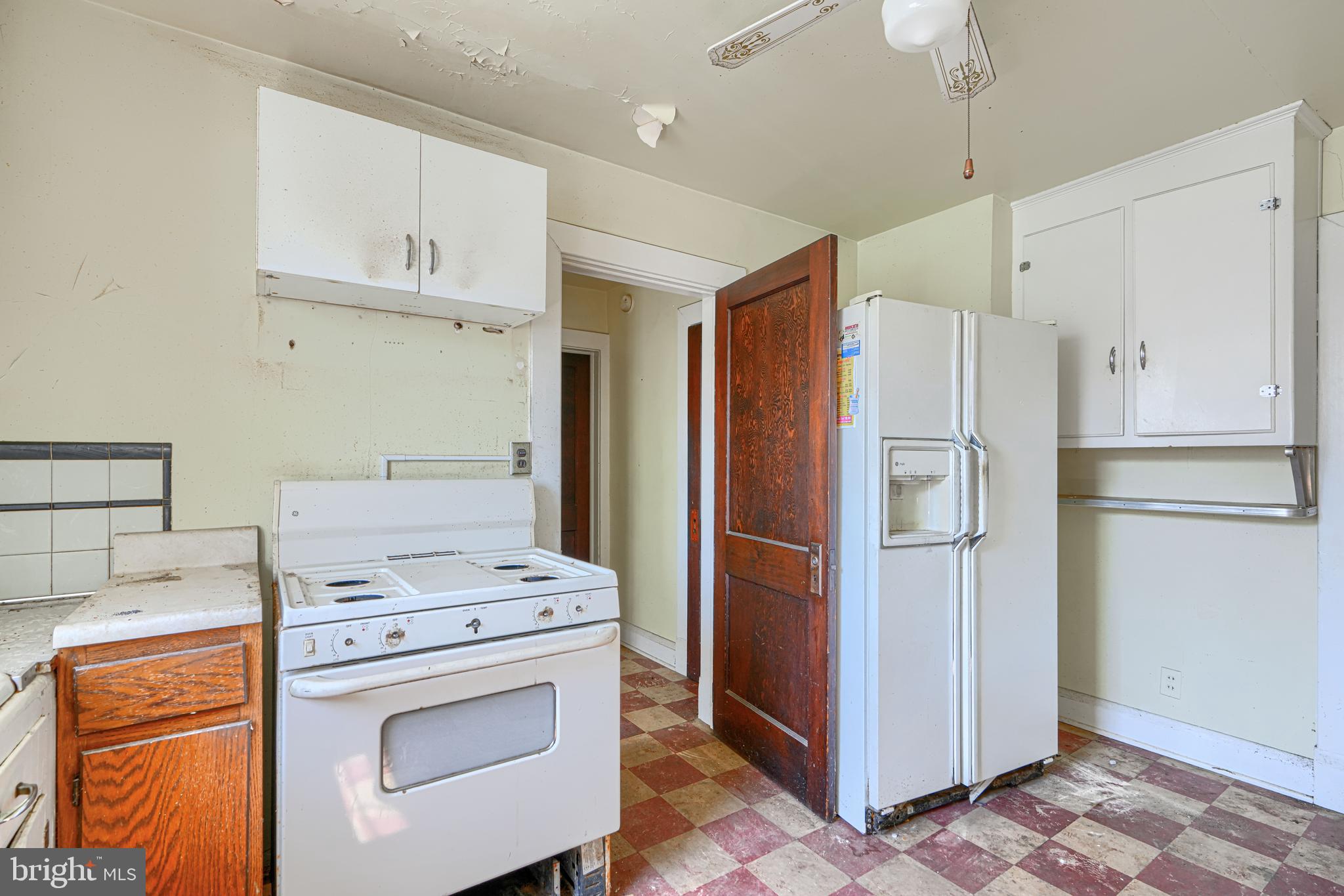 BALTIMORE HIGHLANDS - Residential