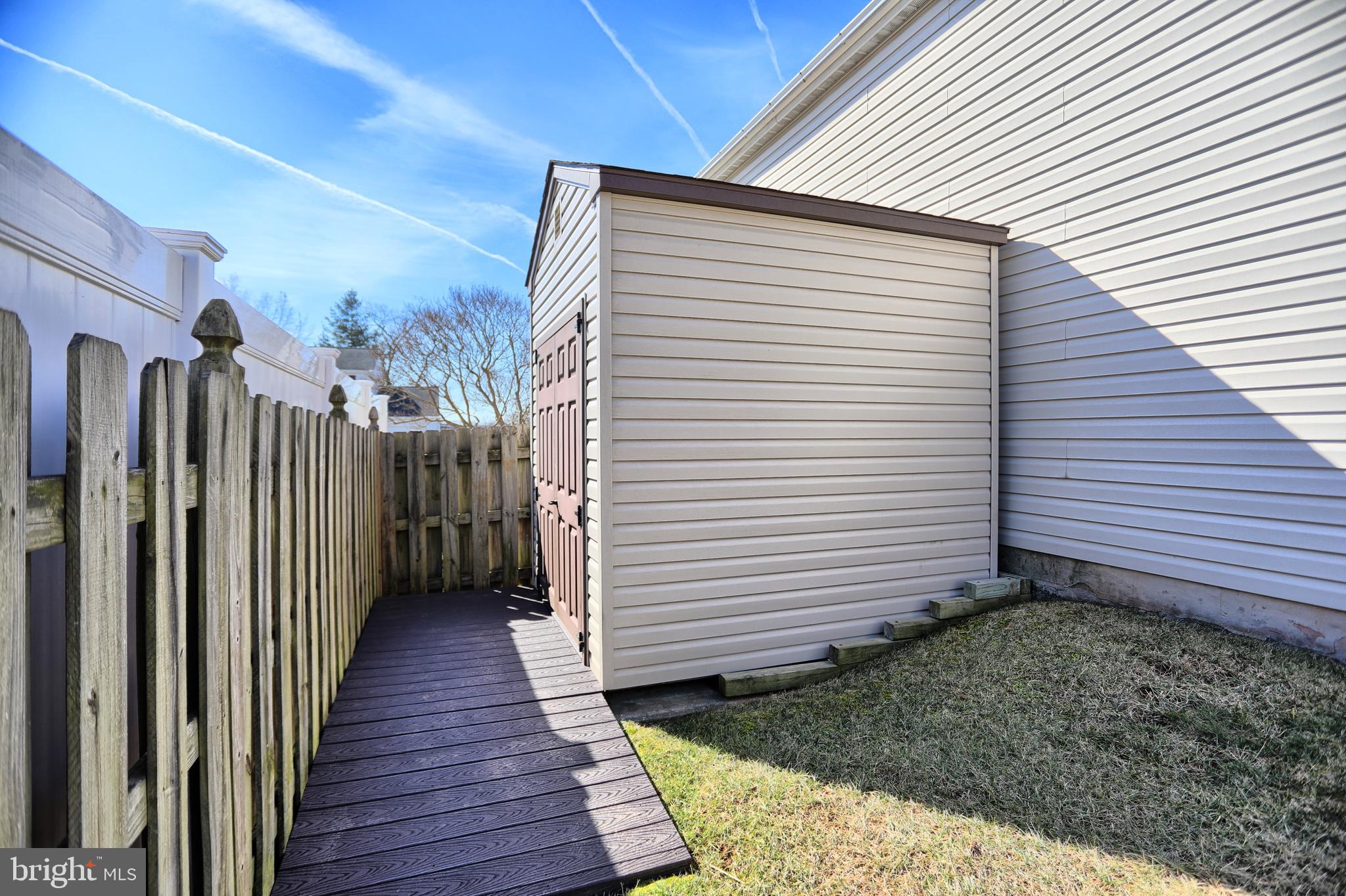 ROSEDALE - Residential