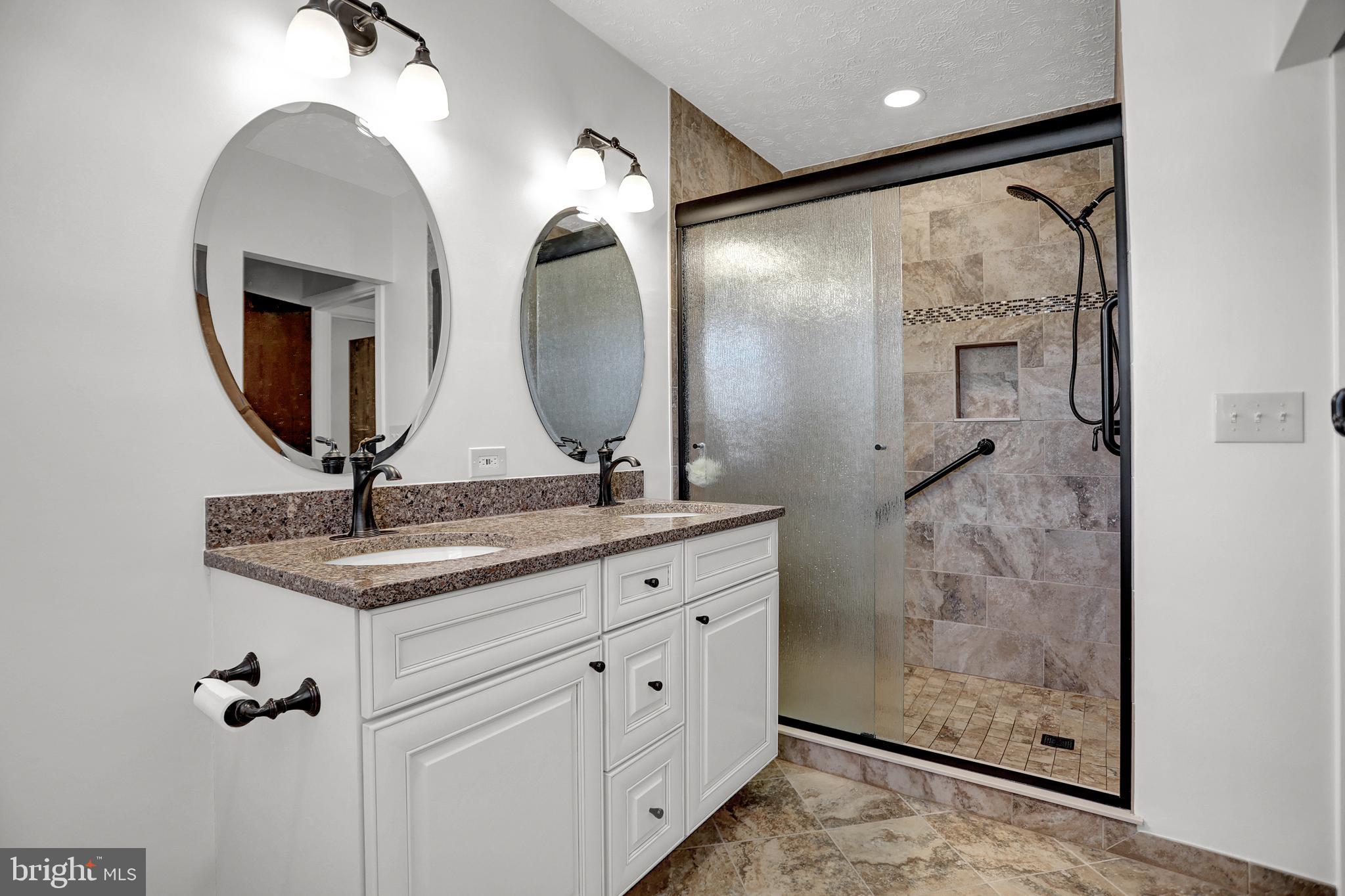 ROSEDALE - Residential