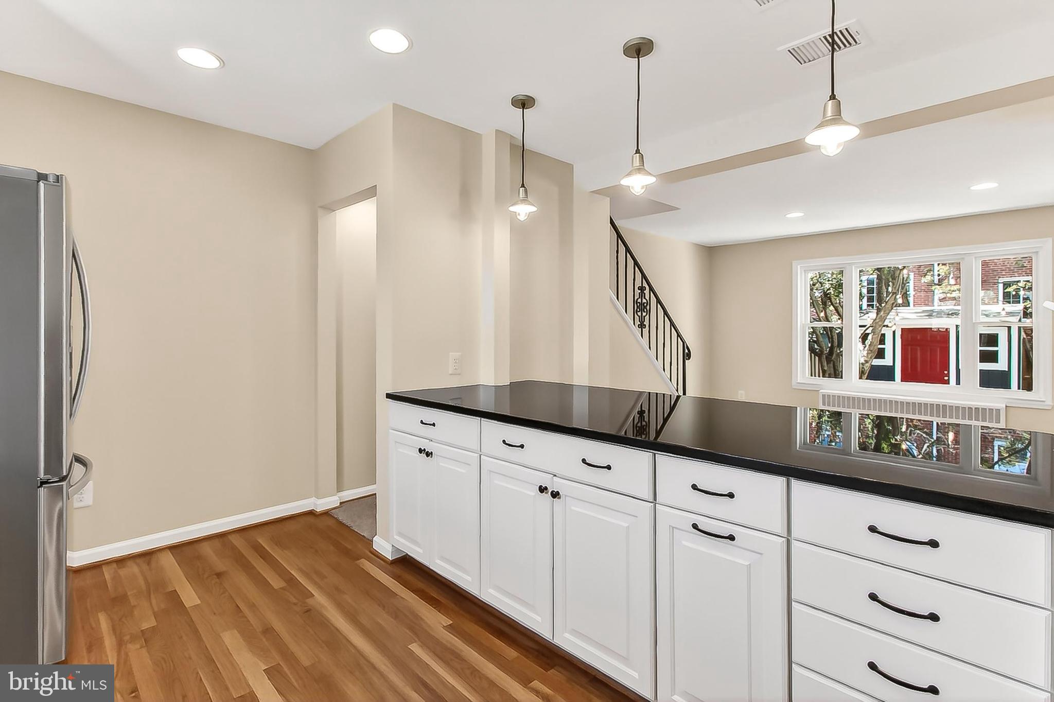 WARWICK VILLAGE - Residential