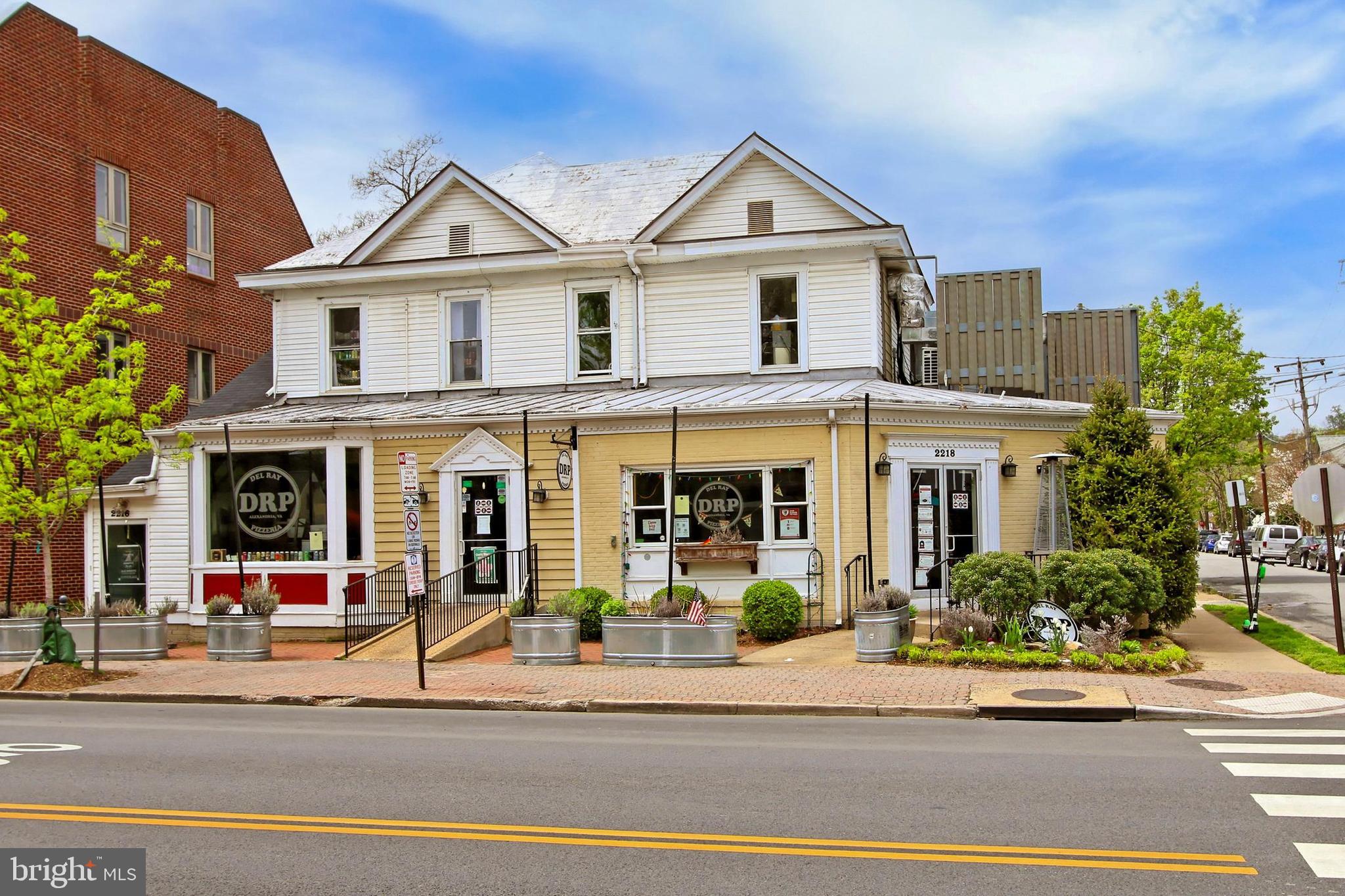 WARWICK VILLAGE - Residential