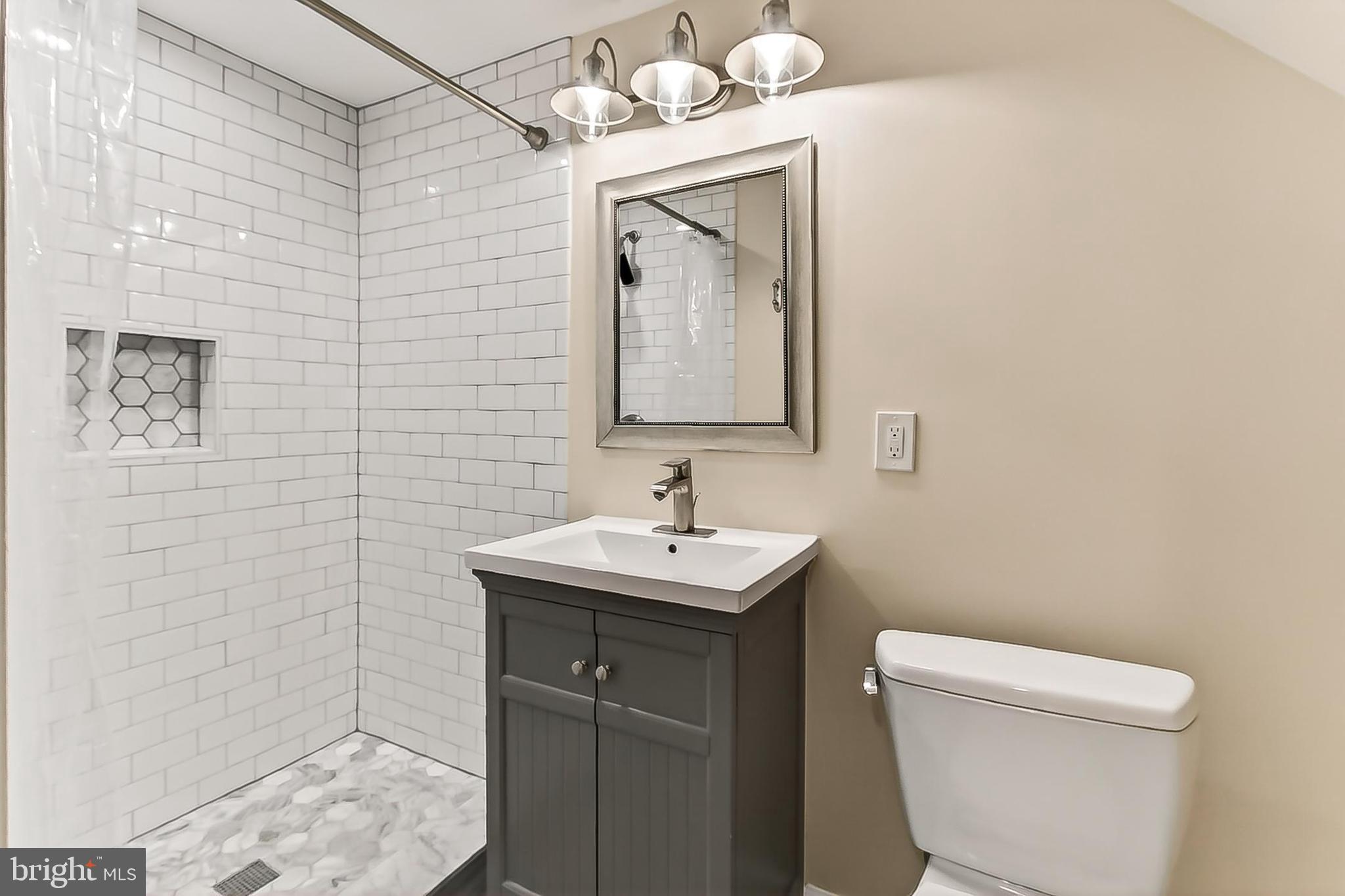 WARWICK VILLAGE - Residential