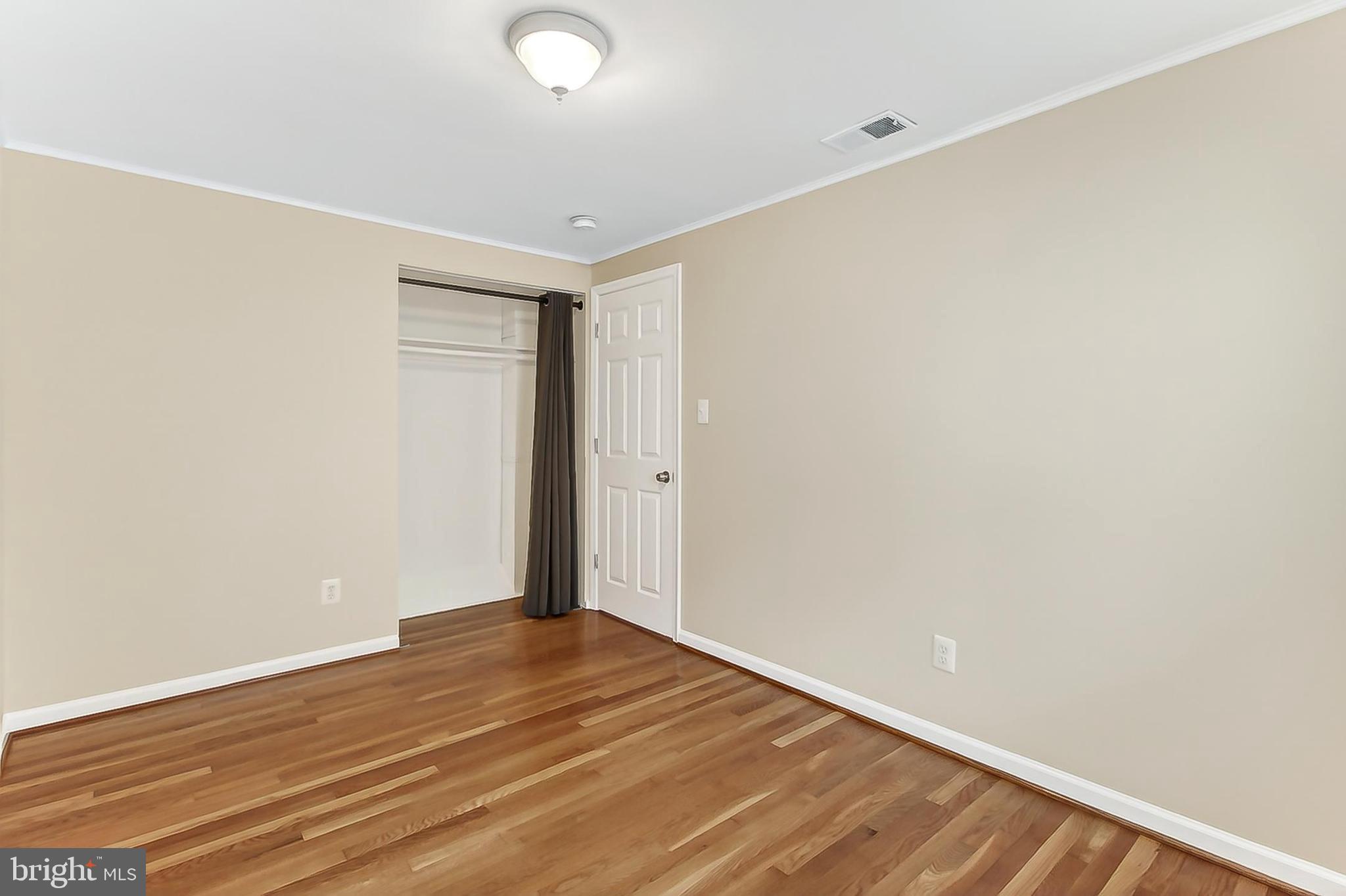 WARWICK VILLAGE - Residential