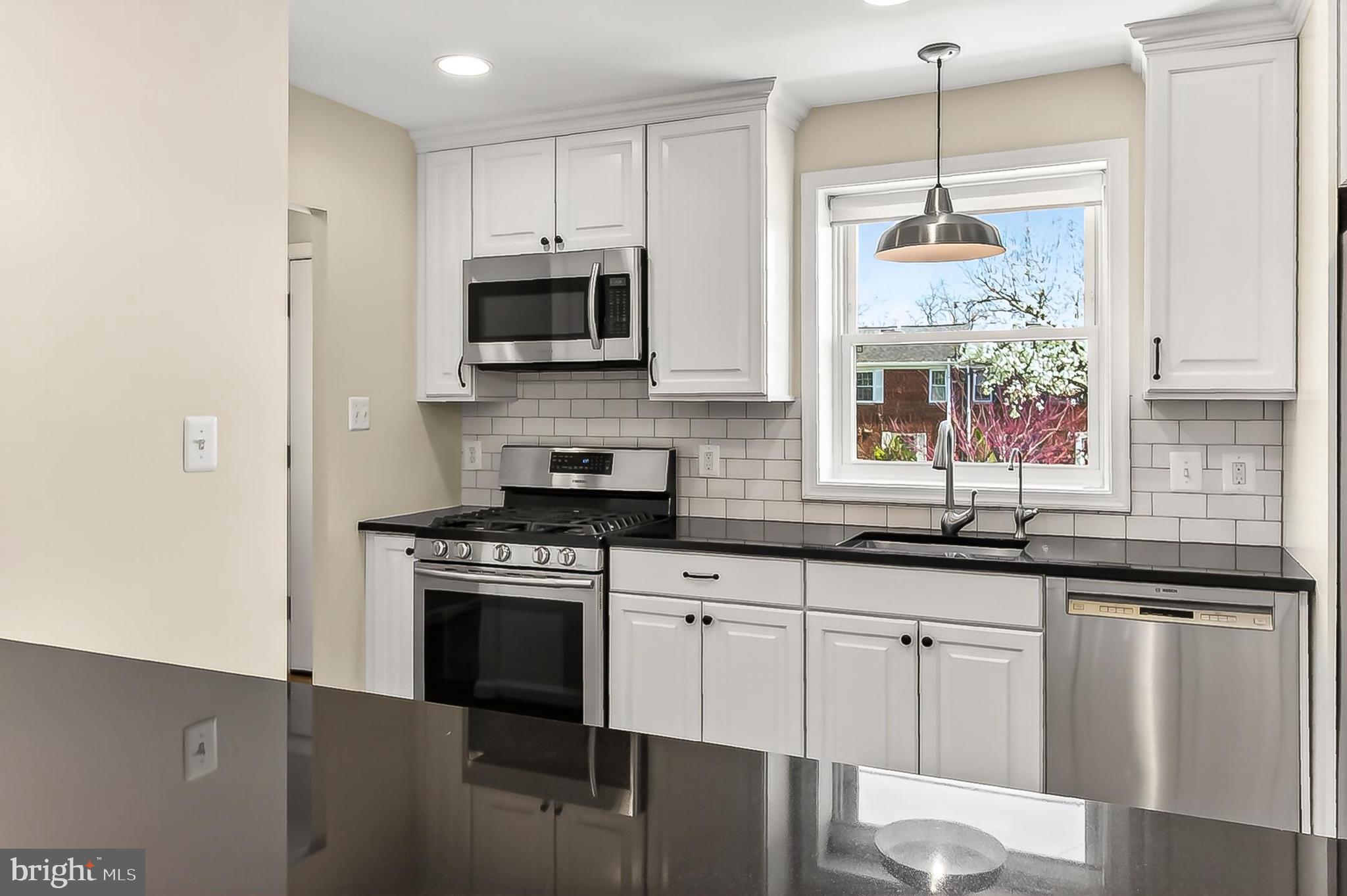 WARWICK VILLAGE - Residential