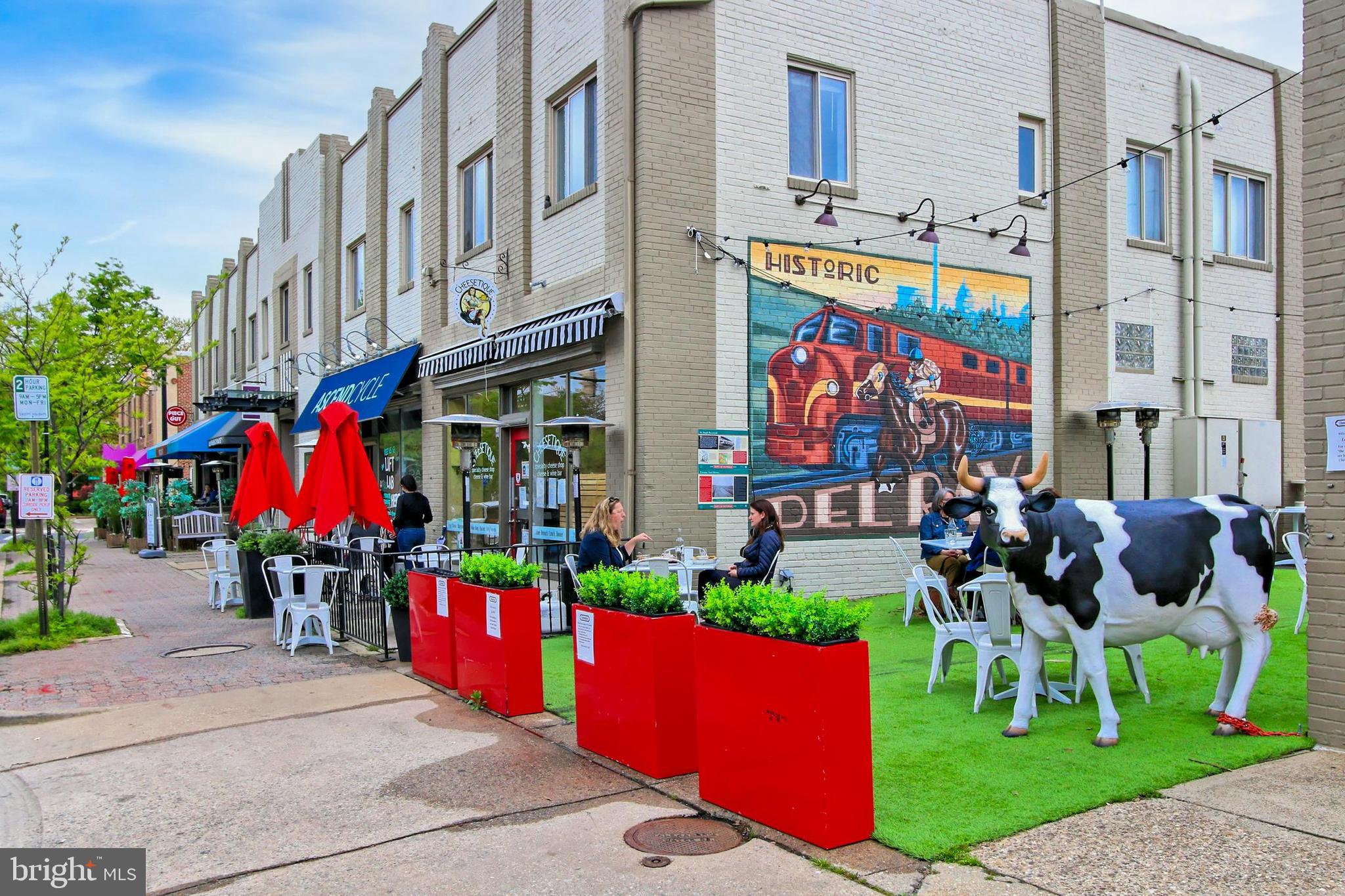 WARWICK VILLAGE - Residential