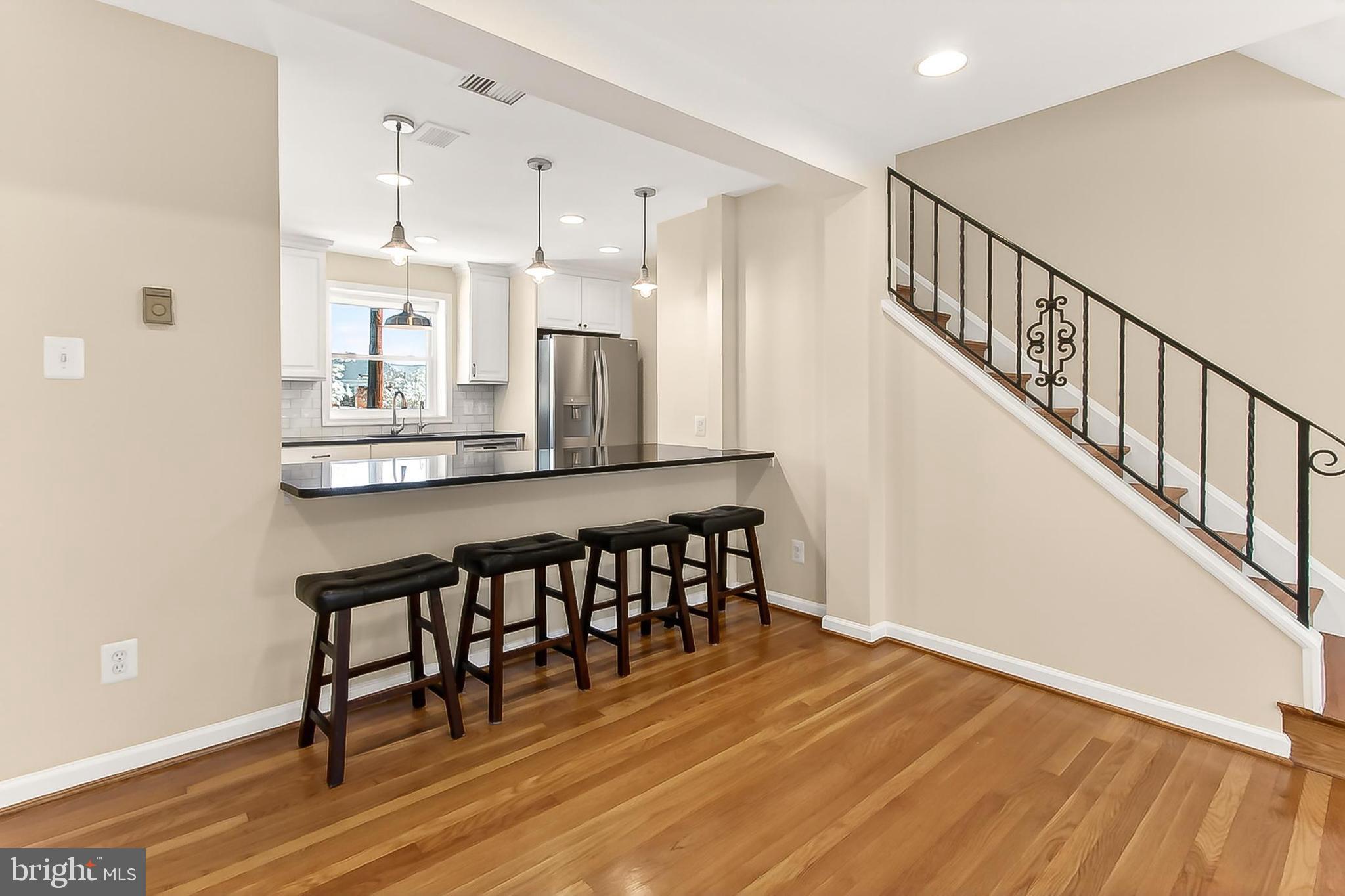 WARWICK VILLAGE - Residential