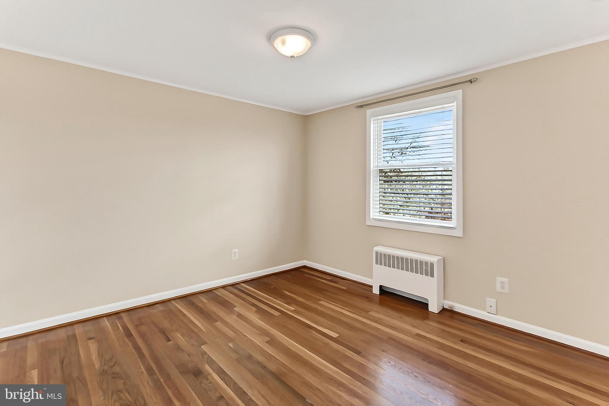 WARWICK VILLAGE - Residential