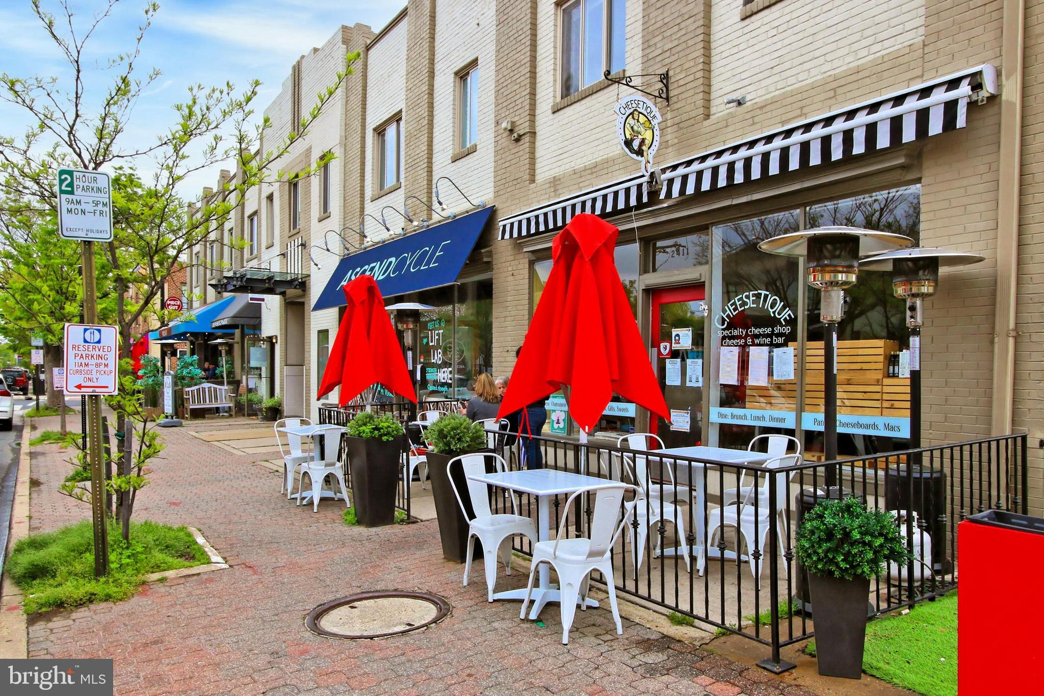 WARWICK VILLAGE - Residential