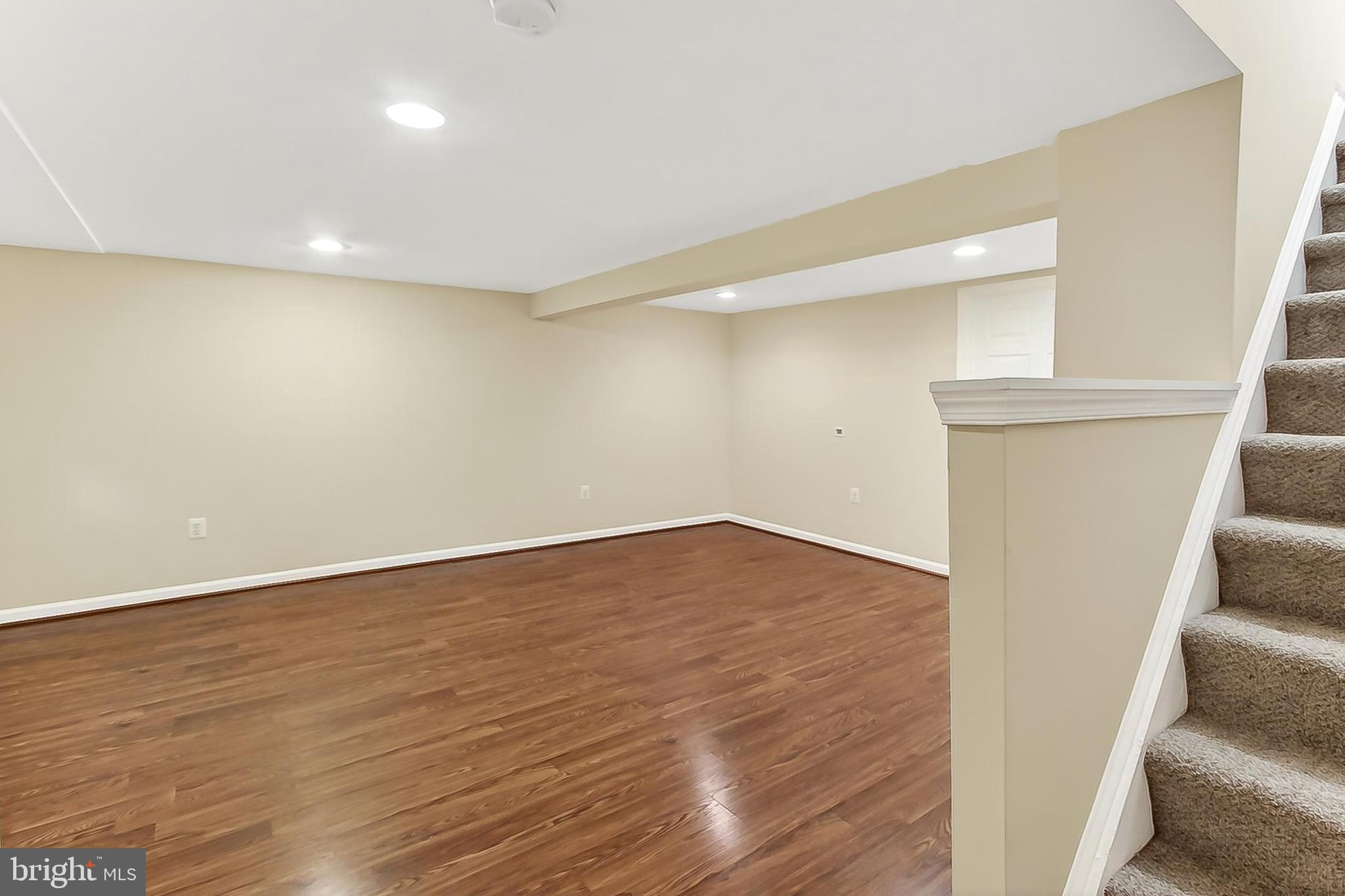 WARWICK VILLAGE - Residential