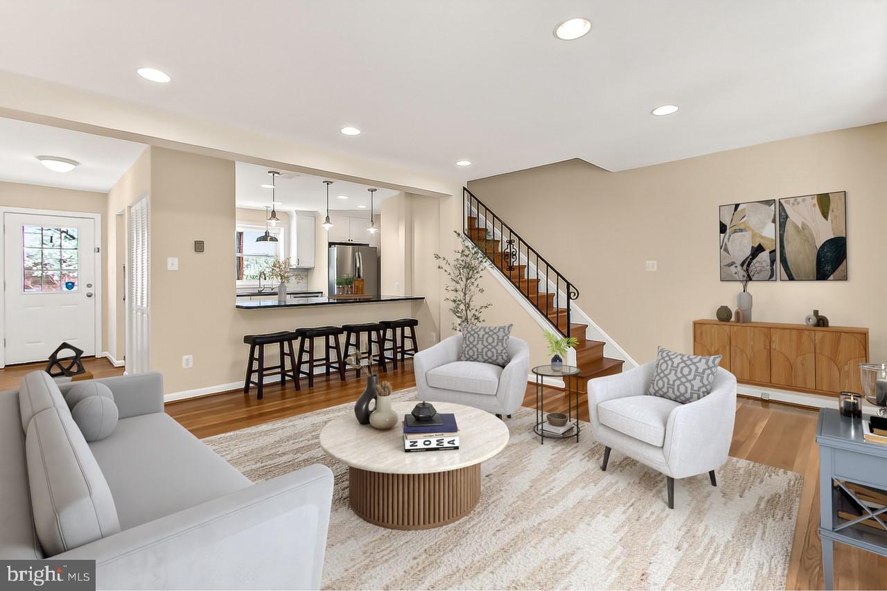 WARWICK VILLAGE - Residential