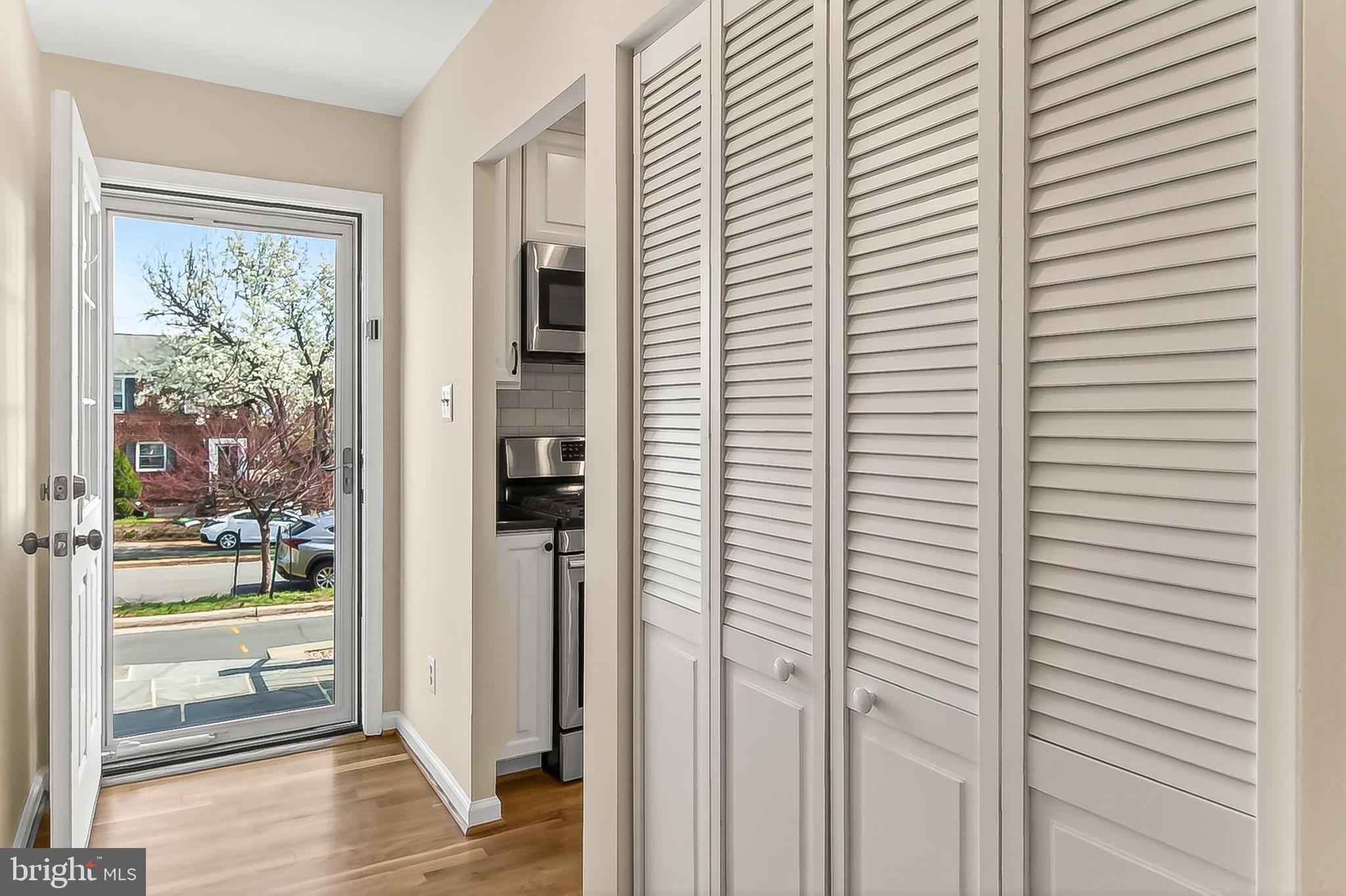 WARWICK VILLAGE - Residential