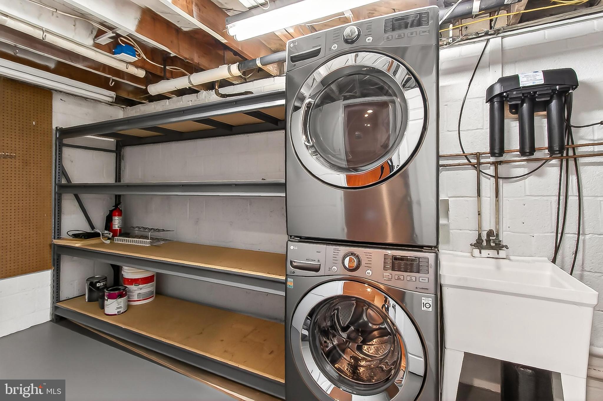 WARWICK VILLAGE - Residential