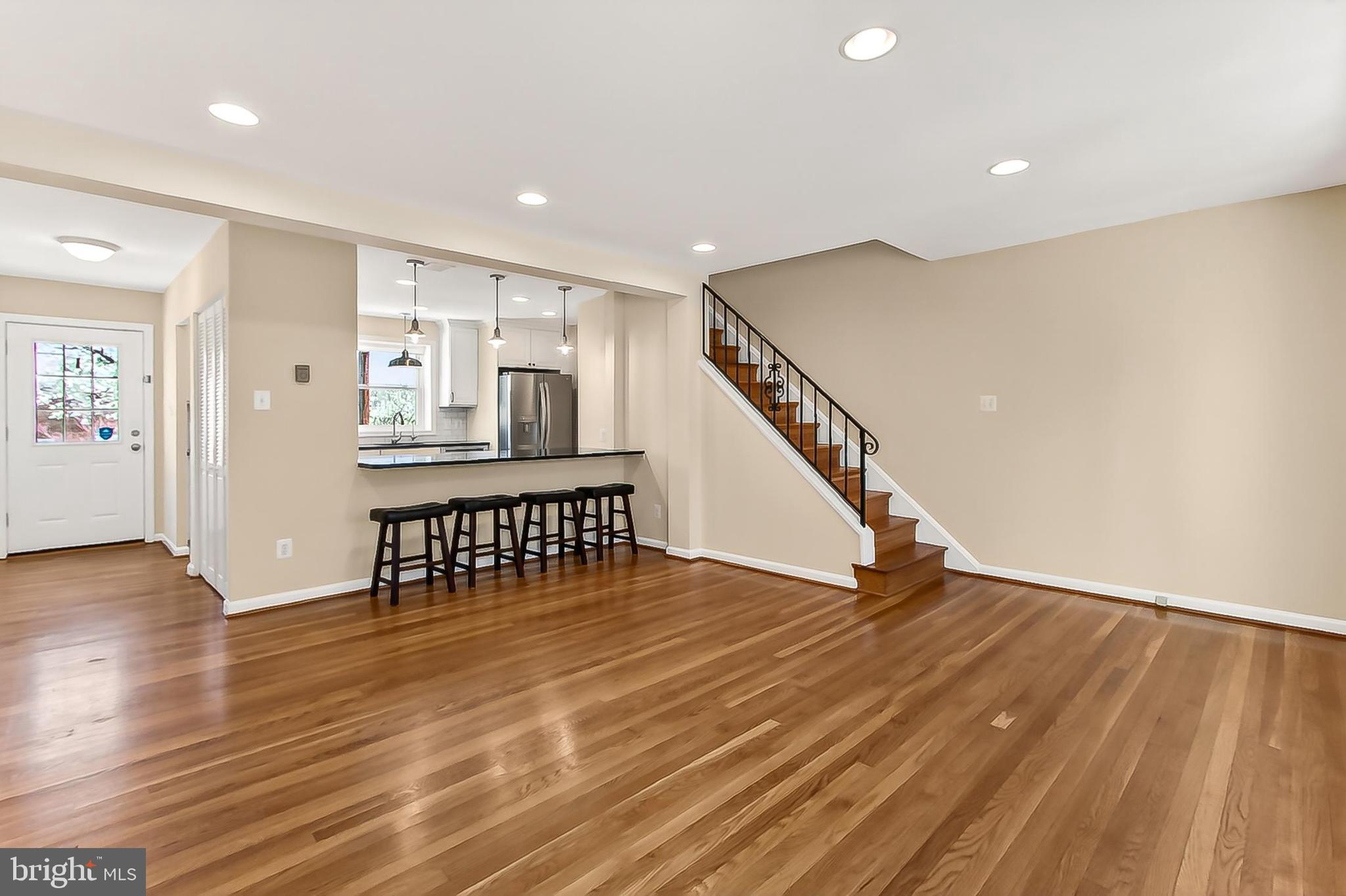 WARWICK VILLAGE - Residential