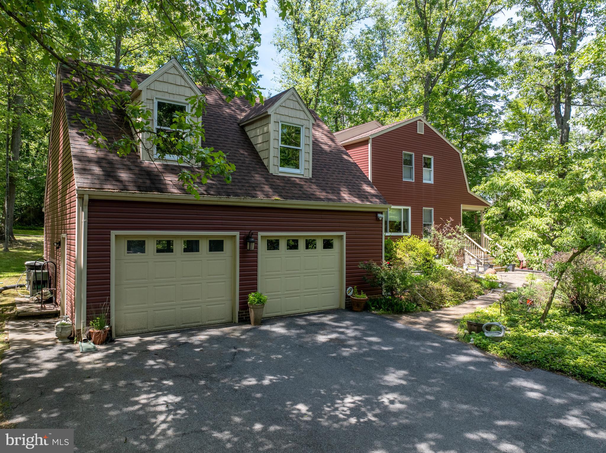 7647 HEDGESVILLE ROAD