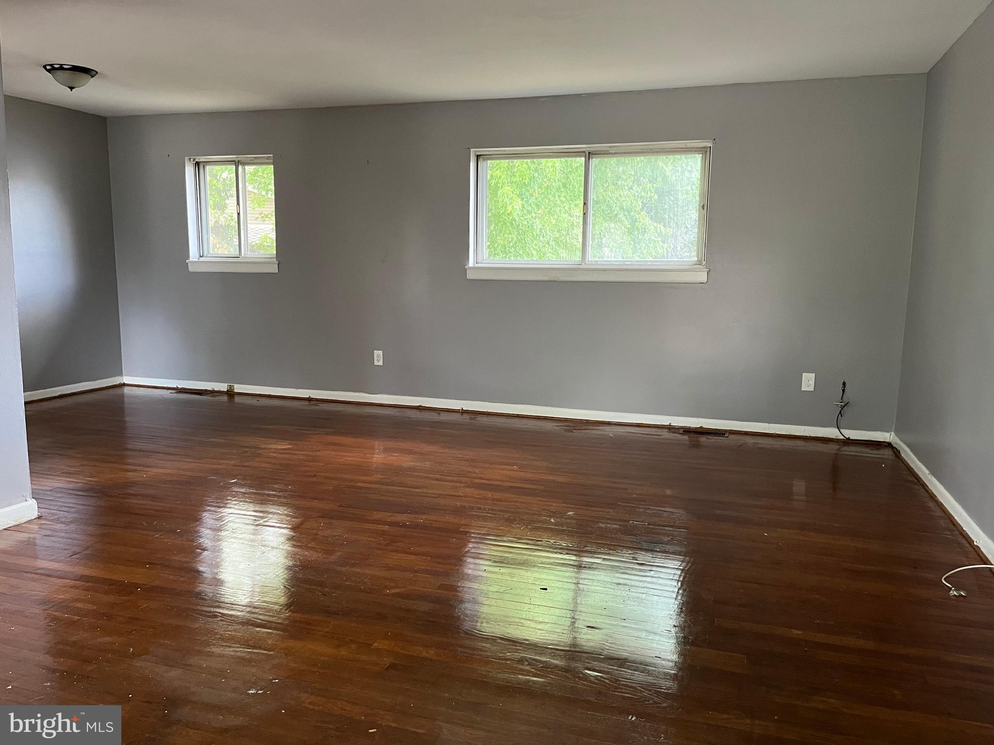 DRESDEN GREEN - Residential Lease