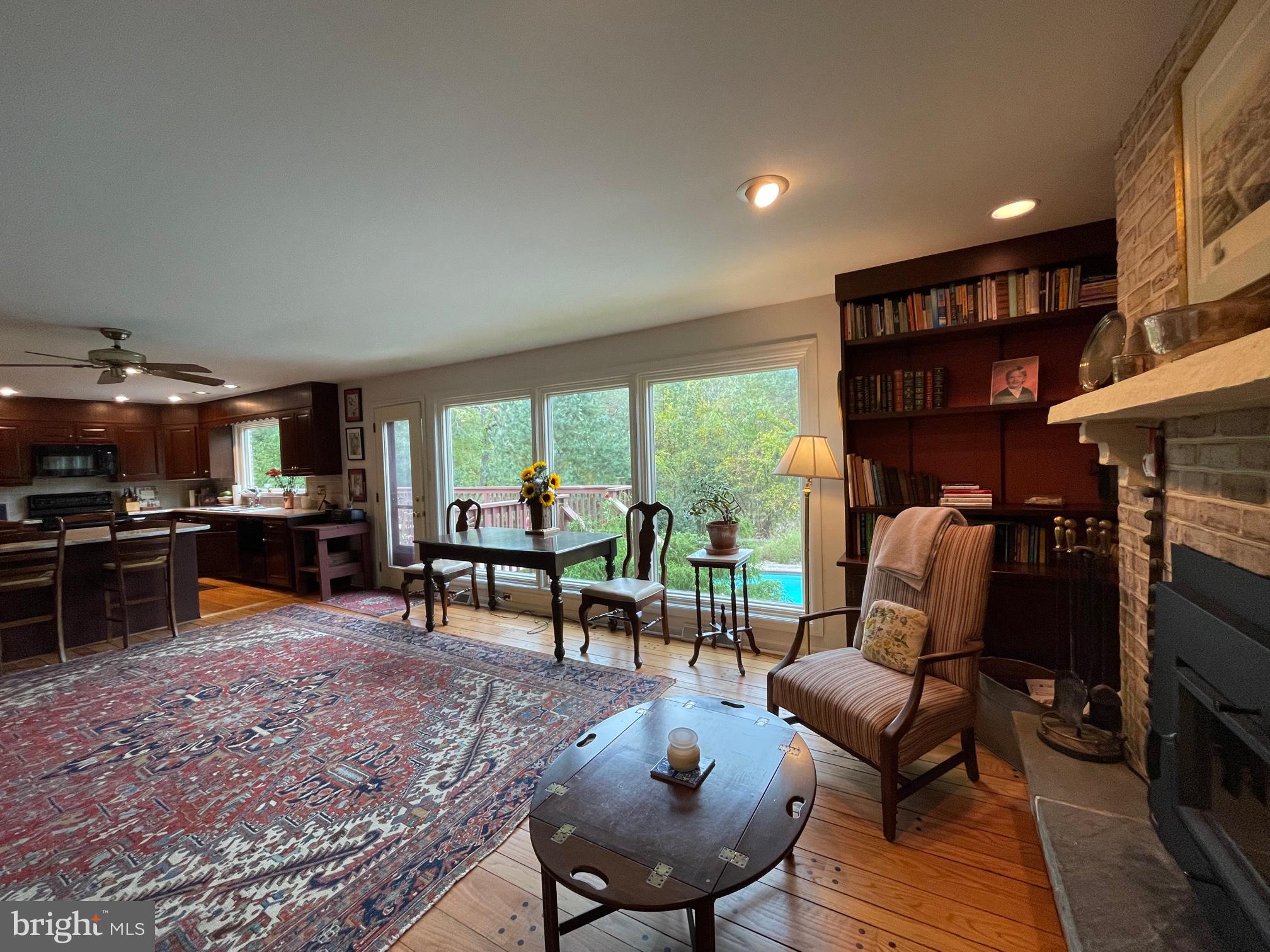 RADNOR HUNT - Residential