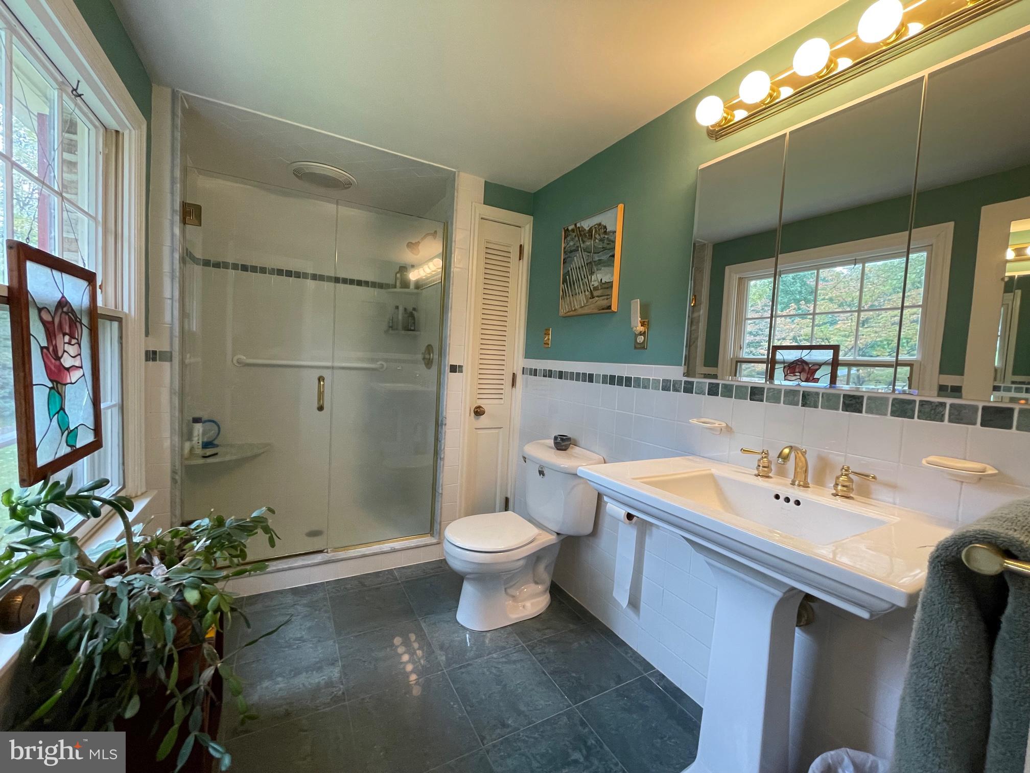 RADNOR HUNT - Residential