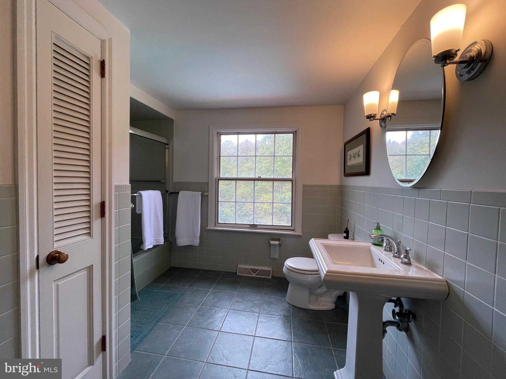 RADNOR HUNT - Residential