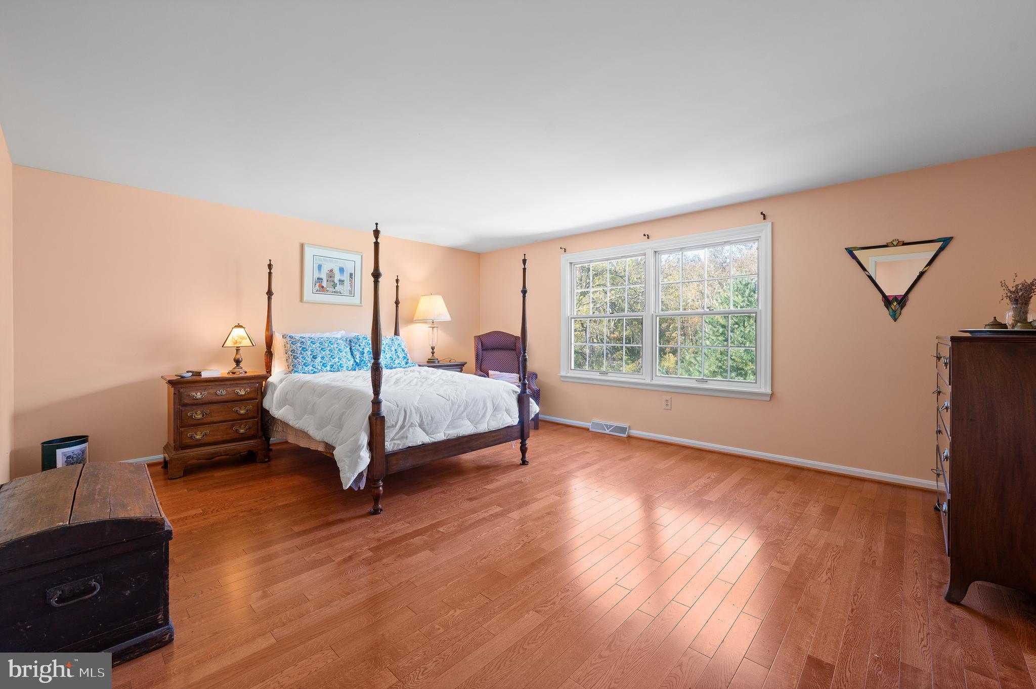 RADNOR HUNT - Residential