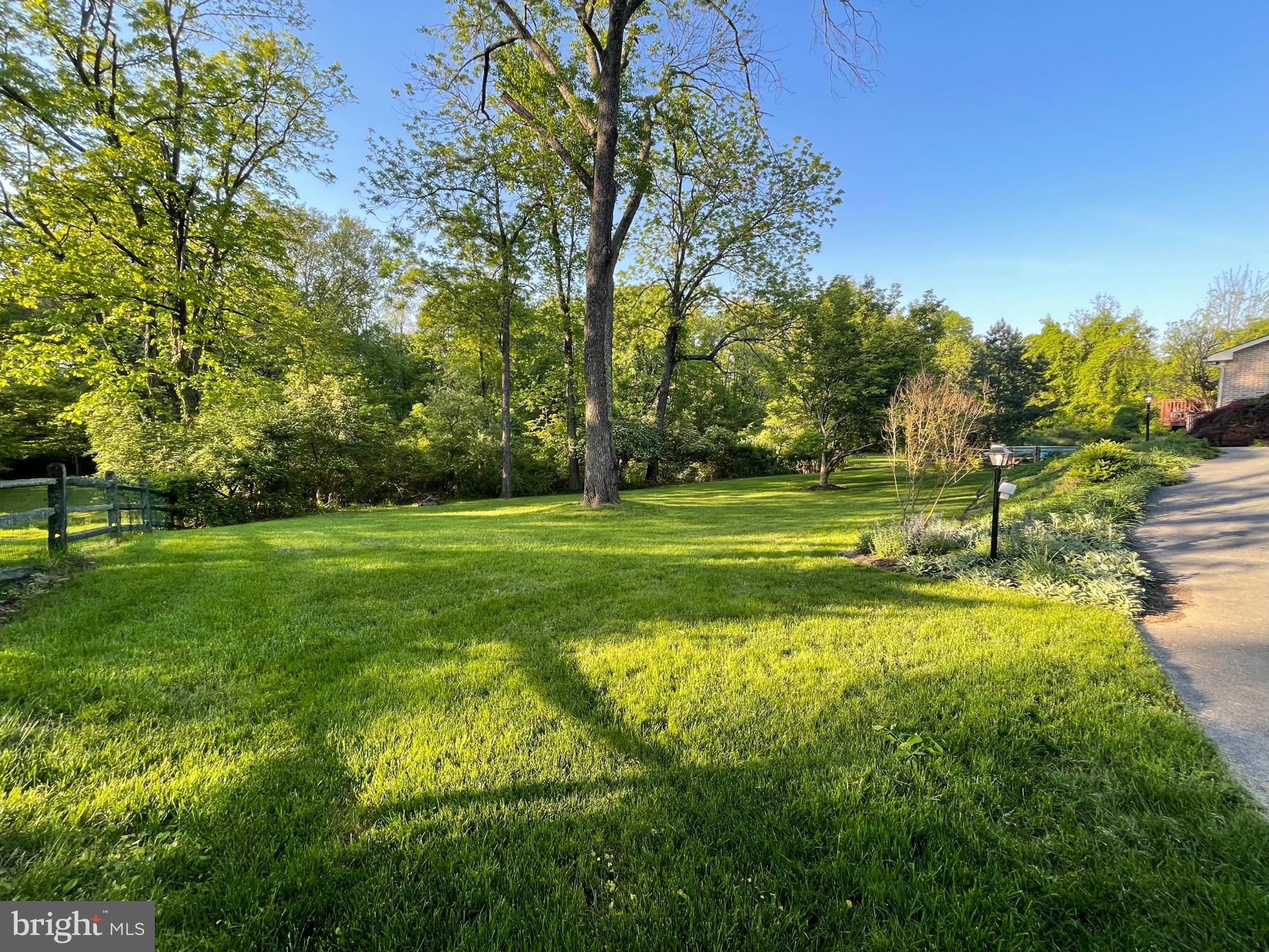 RADNOR HUNT - Residential