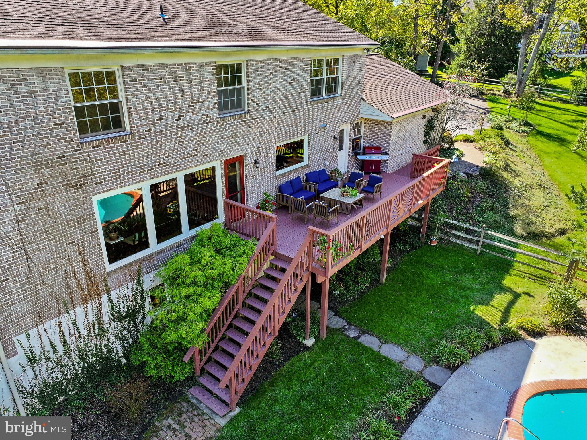 RADNOR HUNT - Residential