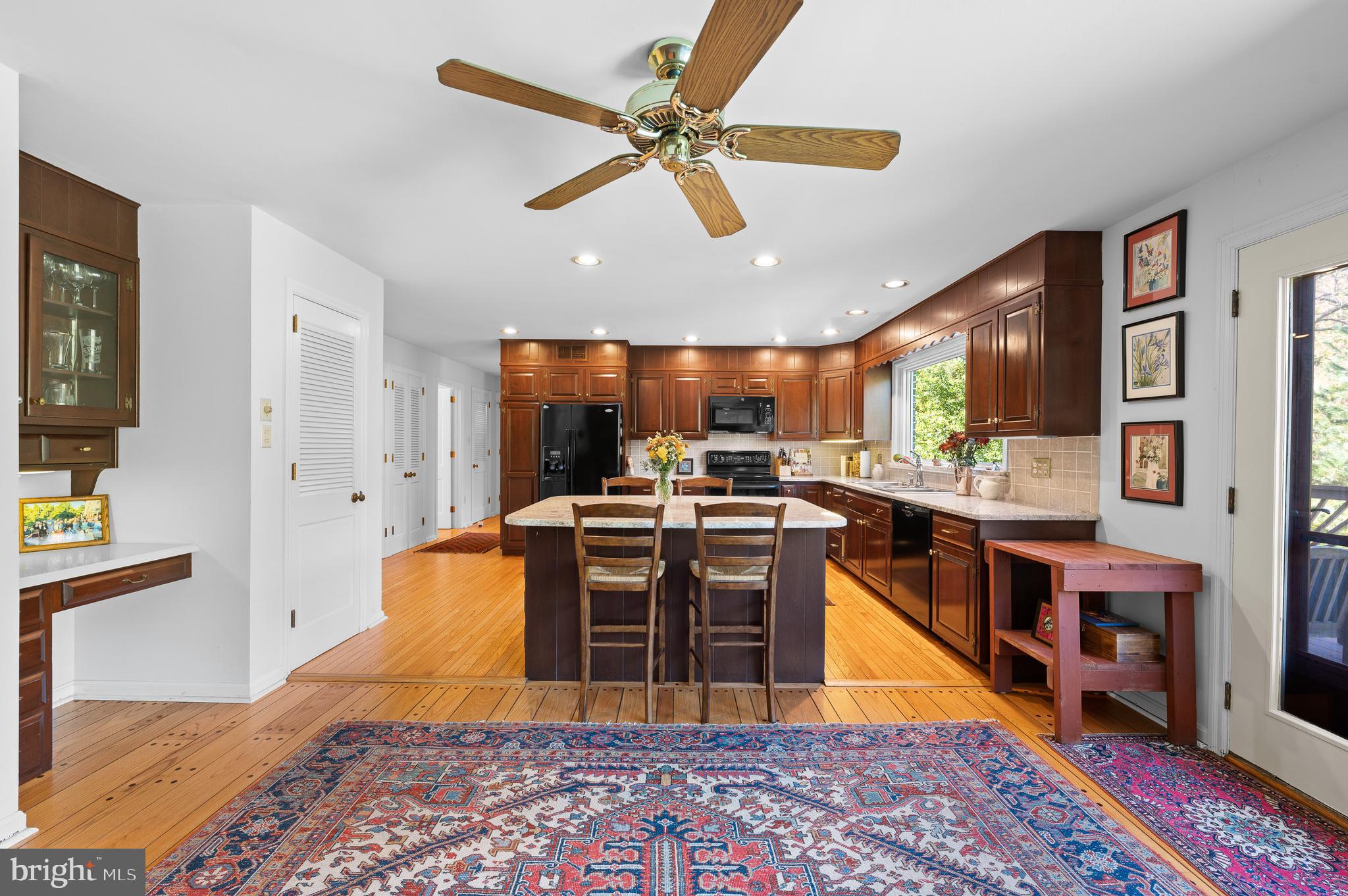 RADNOR HUNT - Residential