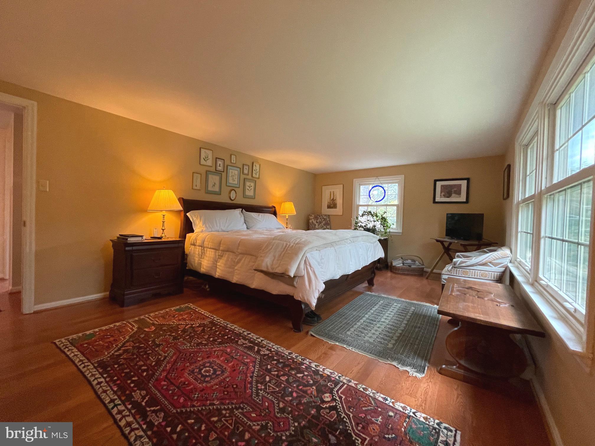 RADNOR HUNT - Residential