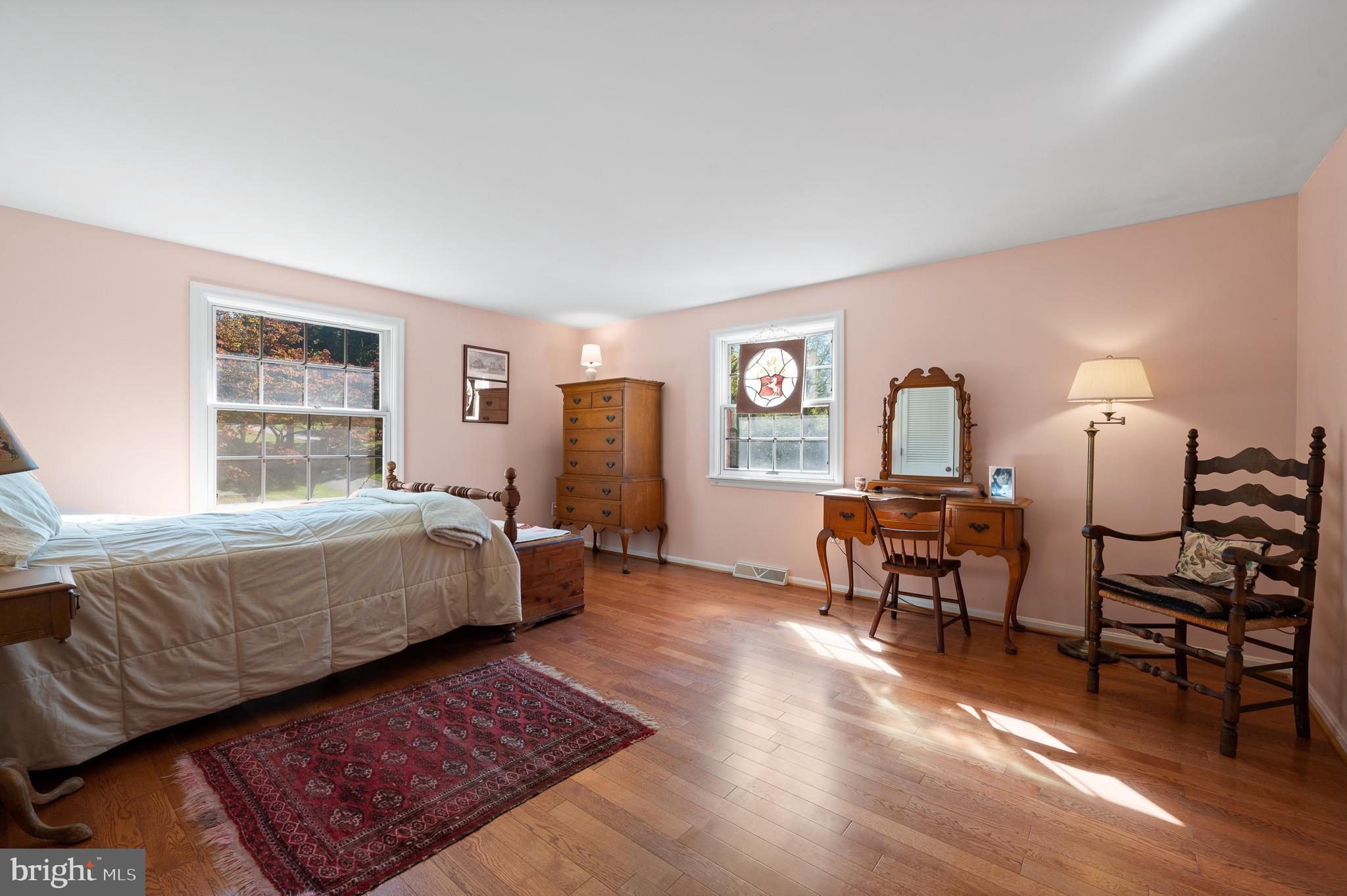 RADNOR HUNT - Residential