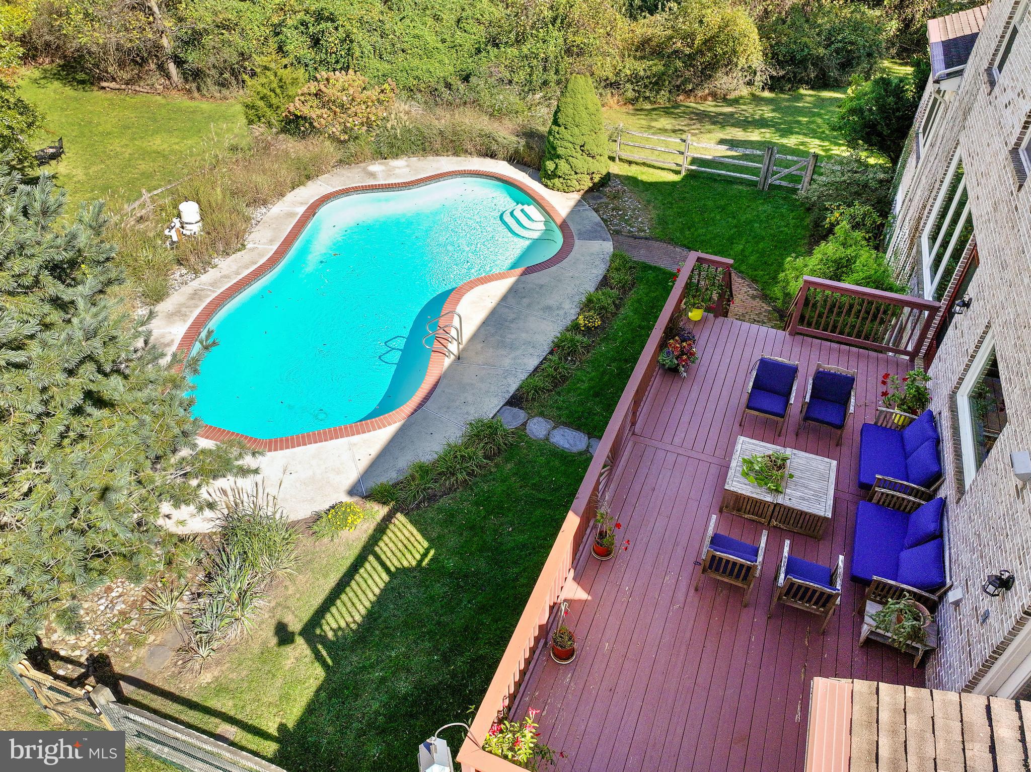 RADNOR HUNT - Residential