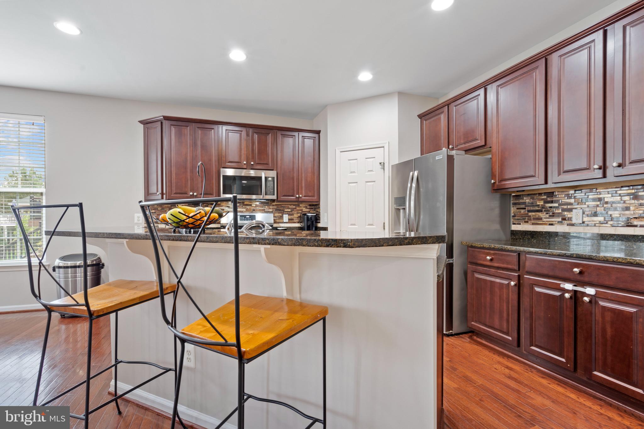 HOLLY CREEK - Residential