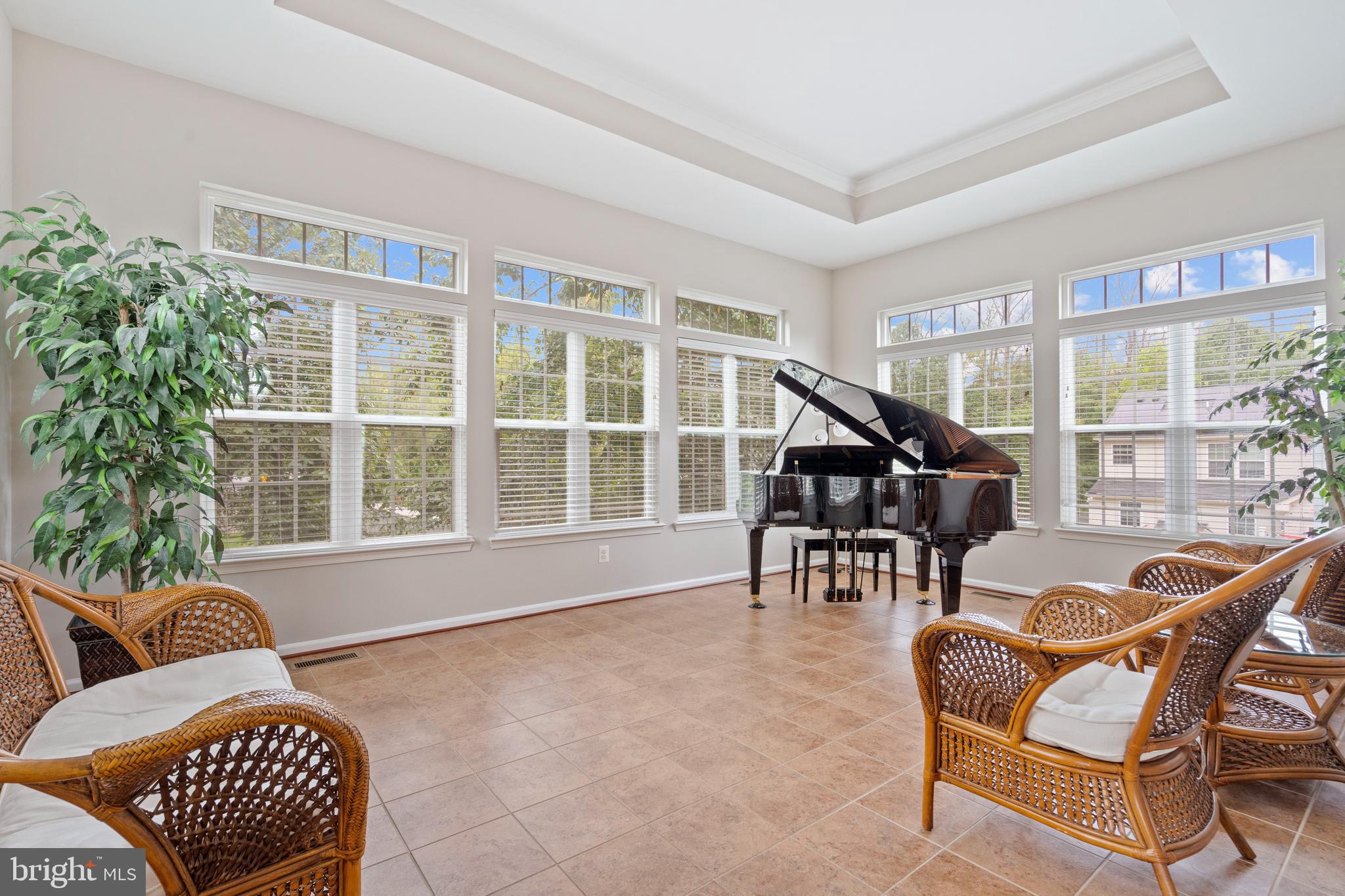 HOLLY CREEK - Residential