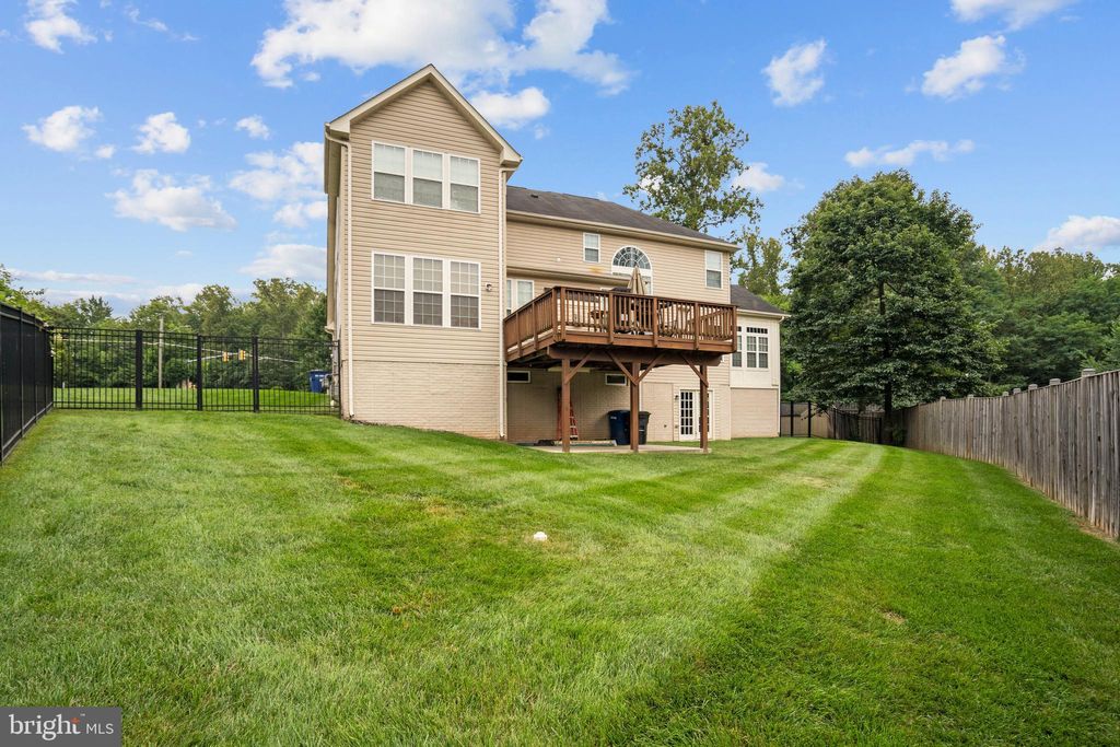 Photo of 1191 Monroe Street, HERNDON, VA 20170 (MLS # VAFX2285784)