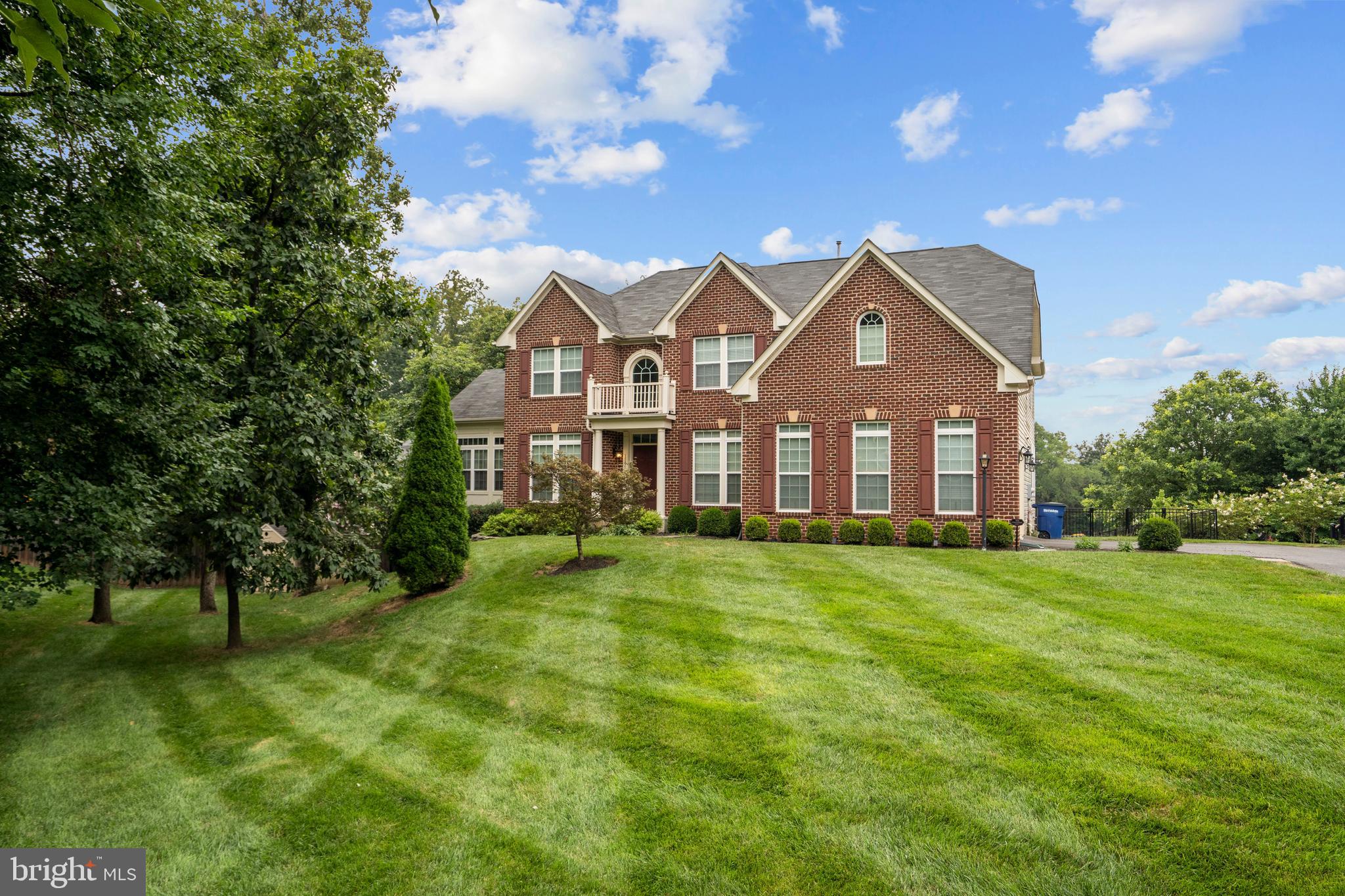 HOLLY CREEK - Residential