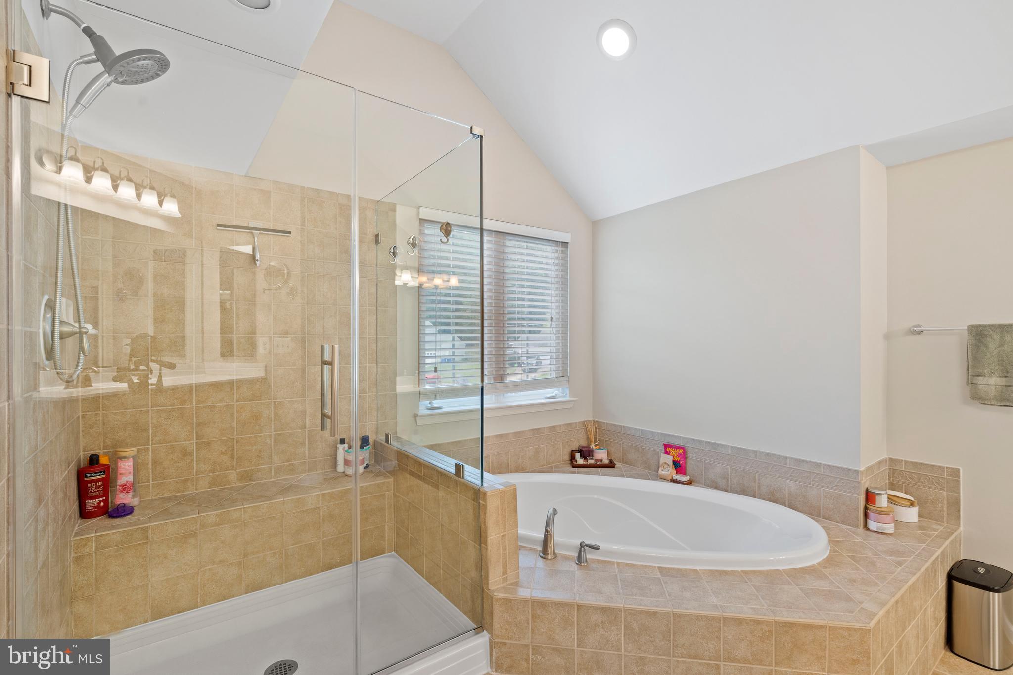 HOLLY CREEK - Residential